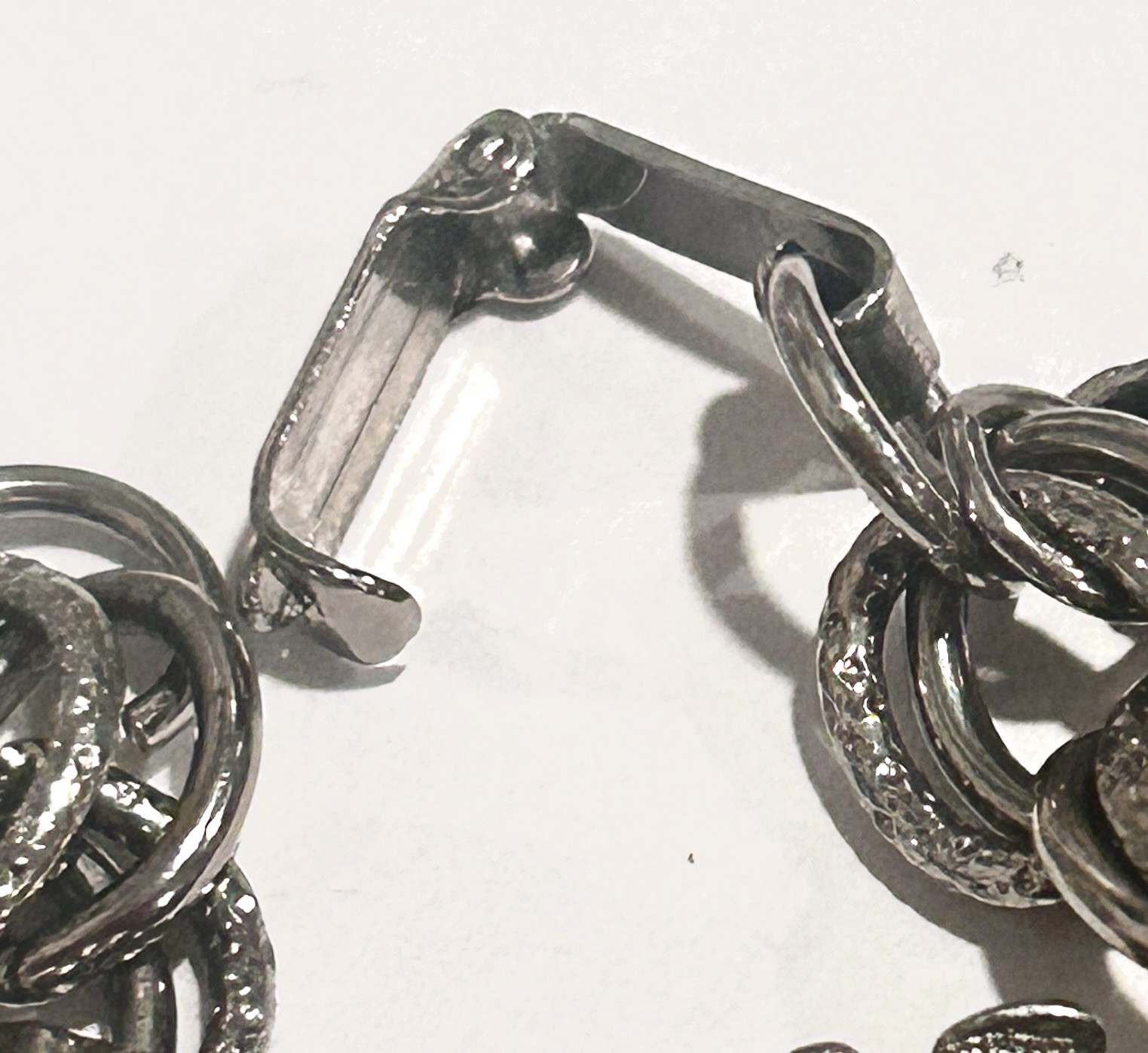 VTG Heavy SILVER Tone Metal LEAVES NUTS Baubles CHARM BRACELET