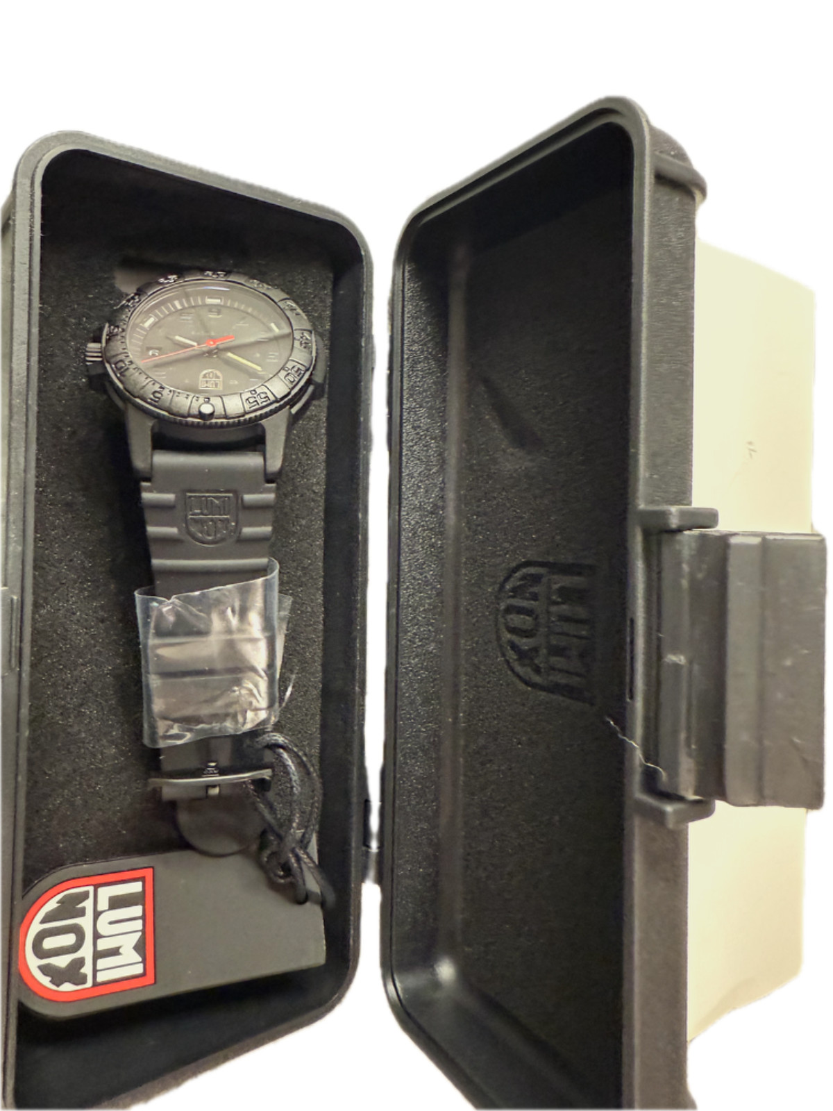 BRAND NEW Luminox XS.ZC01.BO Sea Turtle 39 mm Carbon Black Rubber Mens Watch