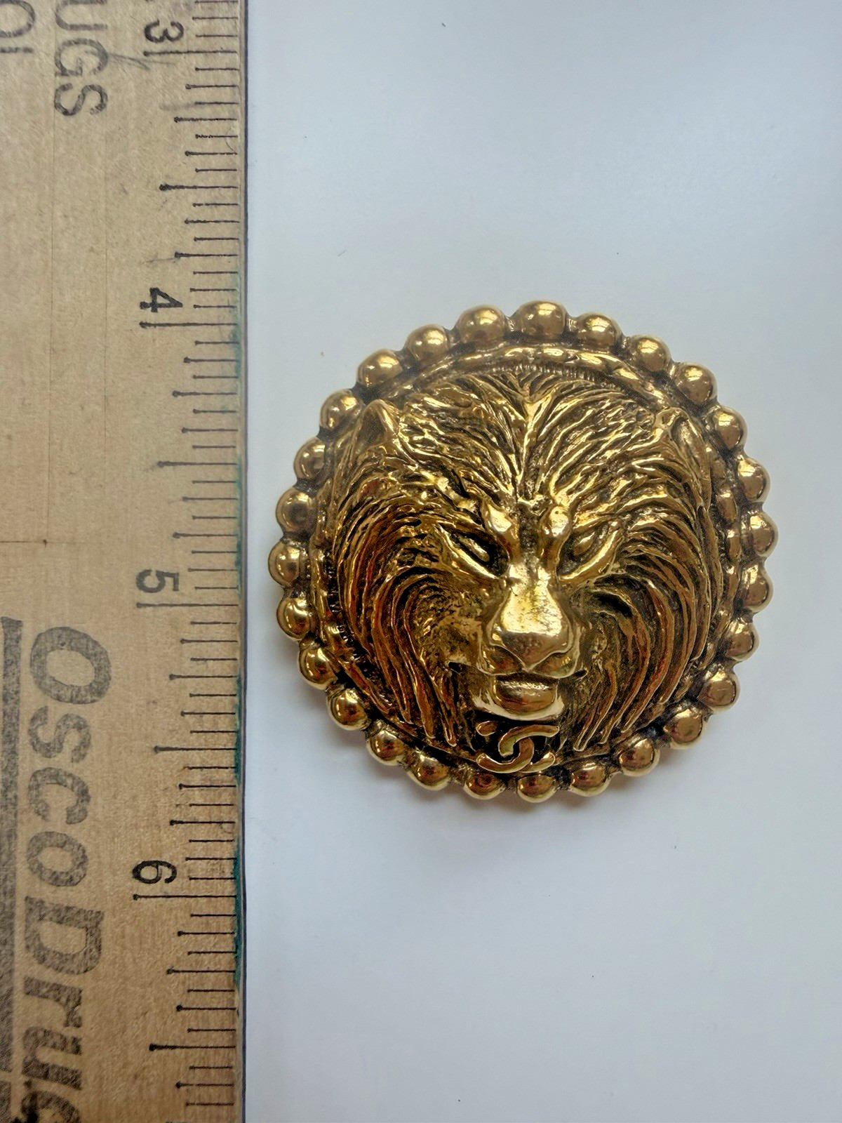 RARE Authentic Chanel Golden Metal Lion Head Brooch 1982 Designer Vintage Leo