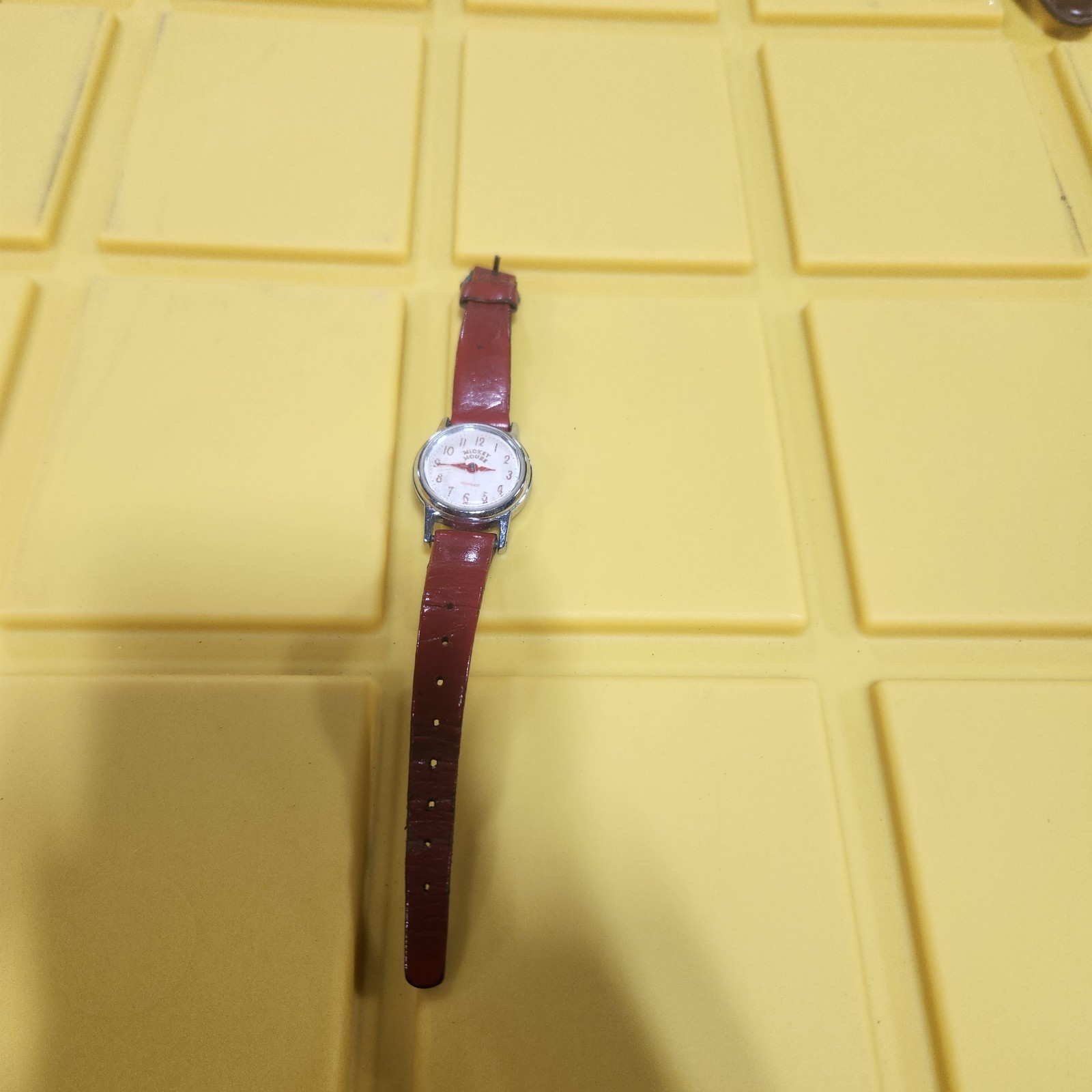 Vintage 1960’s Ingersoll Mickey Mouse Wind Up Watch Disney H78#2