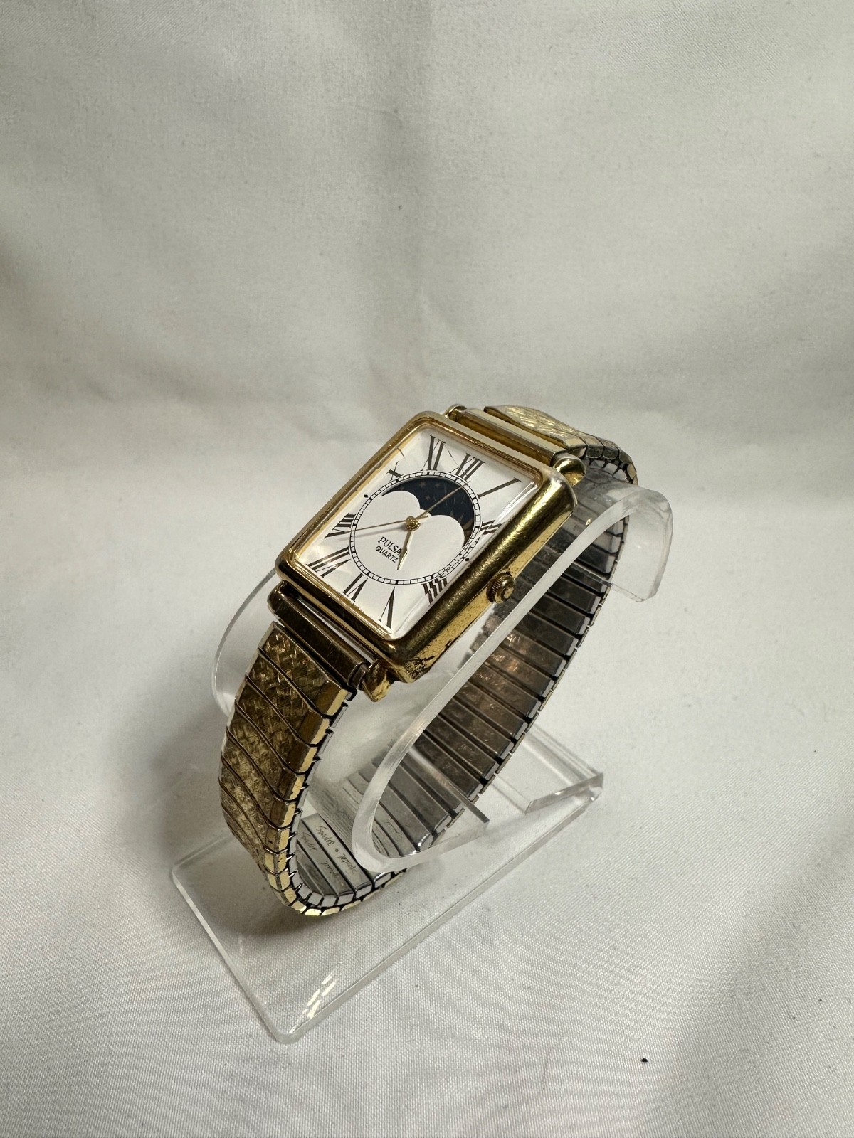 Vintage Pulsar V535-5A00 Moon Phase Gold Tone Tank Style