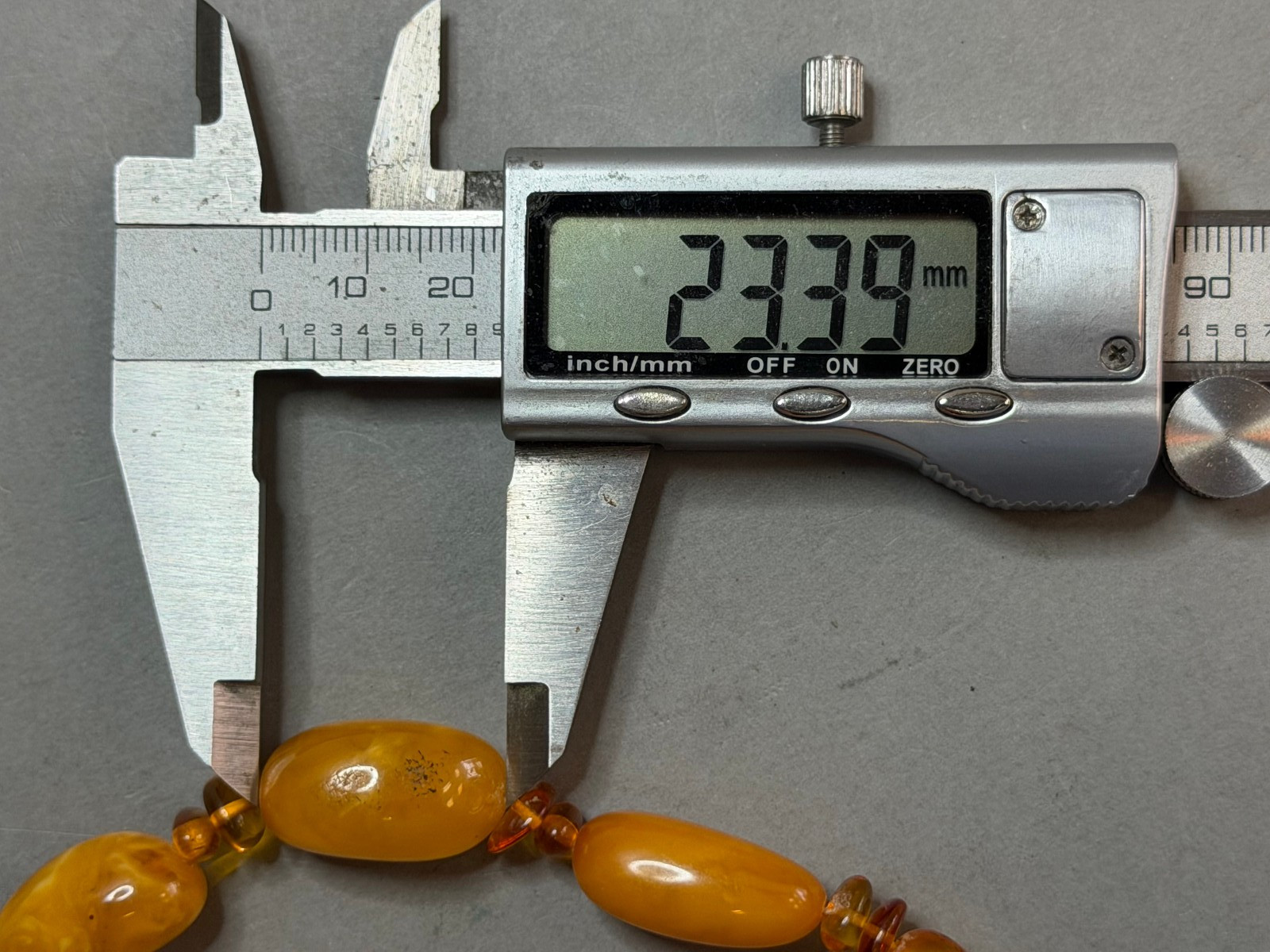 Vintage Baltic Butterscotch Amber Necklace Egg Yolk Honey Oval Beads 32.1g 60cm