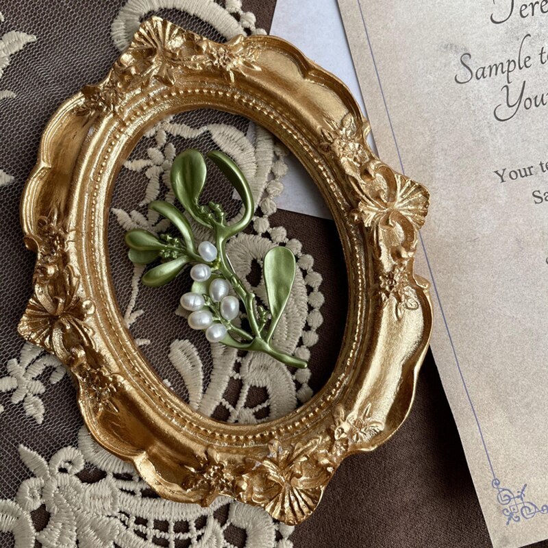 Retro Green Plant Leaf Pin Brooches Pearl Flowers For Women Collar Jewelry Gifts