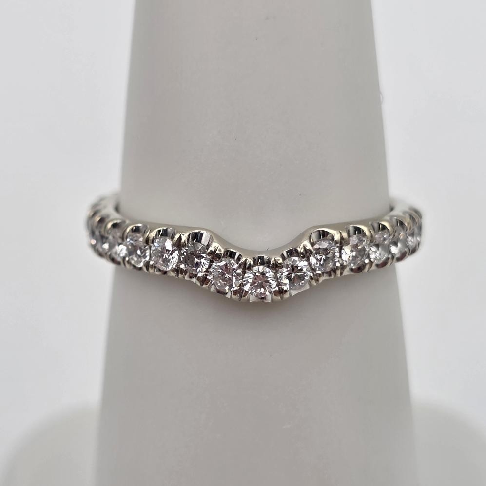 Neil Lane 14K White Gold 3/8ctw Diamond Curved Contour Wedding Band Ring Size 5