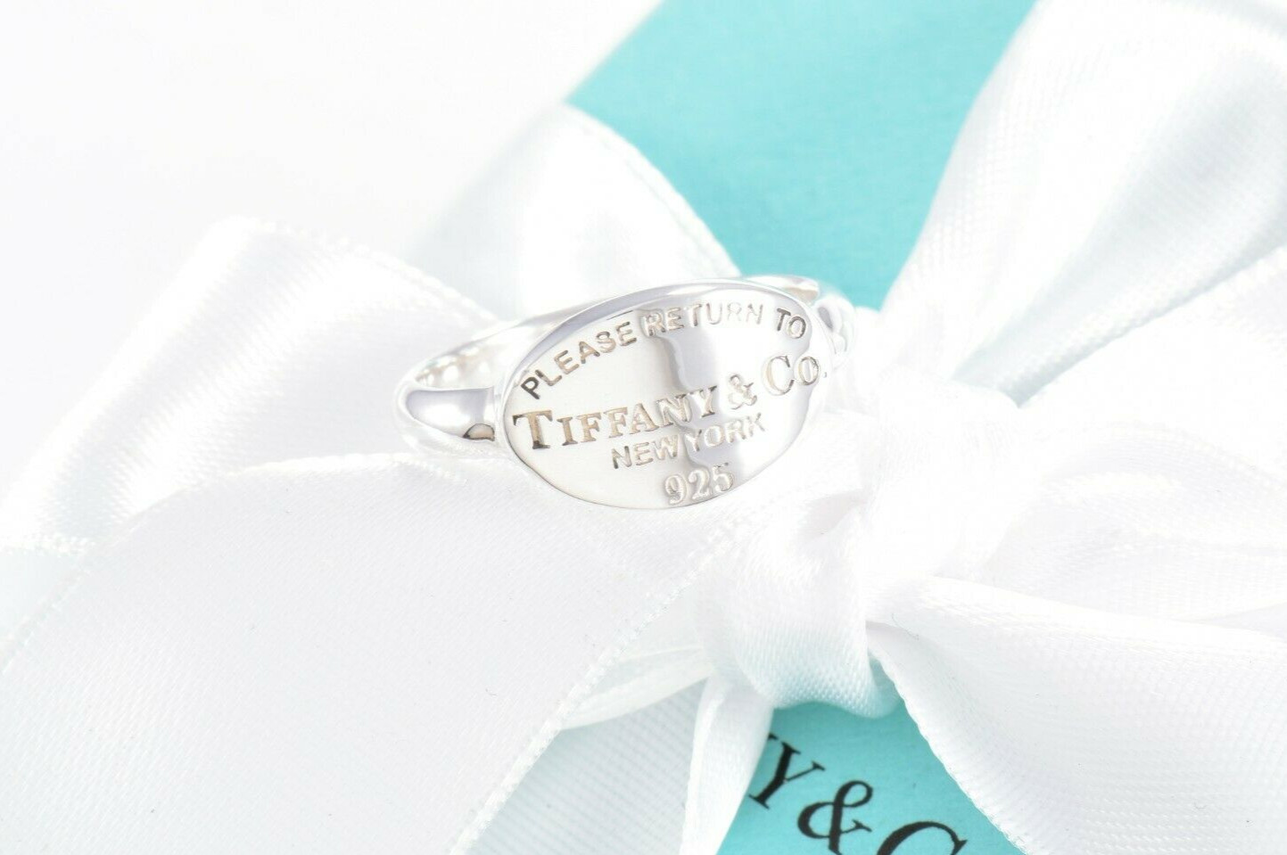 Size 6.5 Please Return To Tiffany & Co Silver Oval Signet Band Ring & Pouch Rare