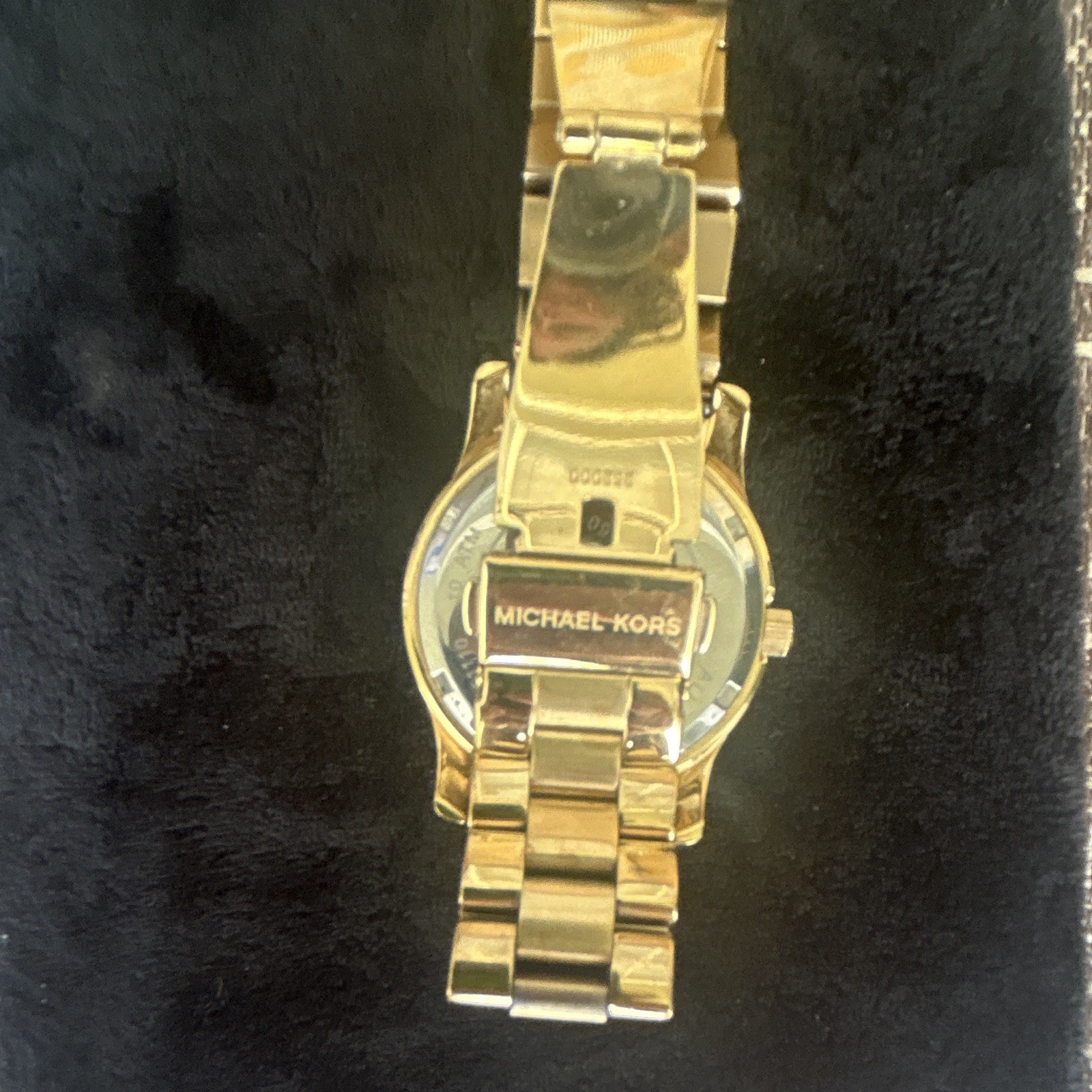 Michael Kors Women’s Analog Quartz Gold Tone Bracelet Watch Silver Dial Date