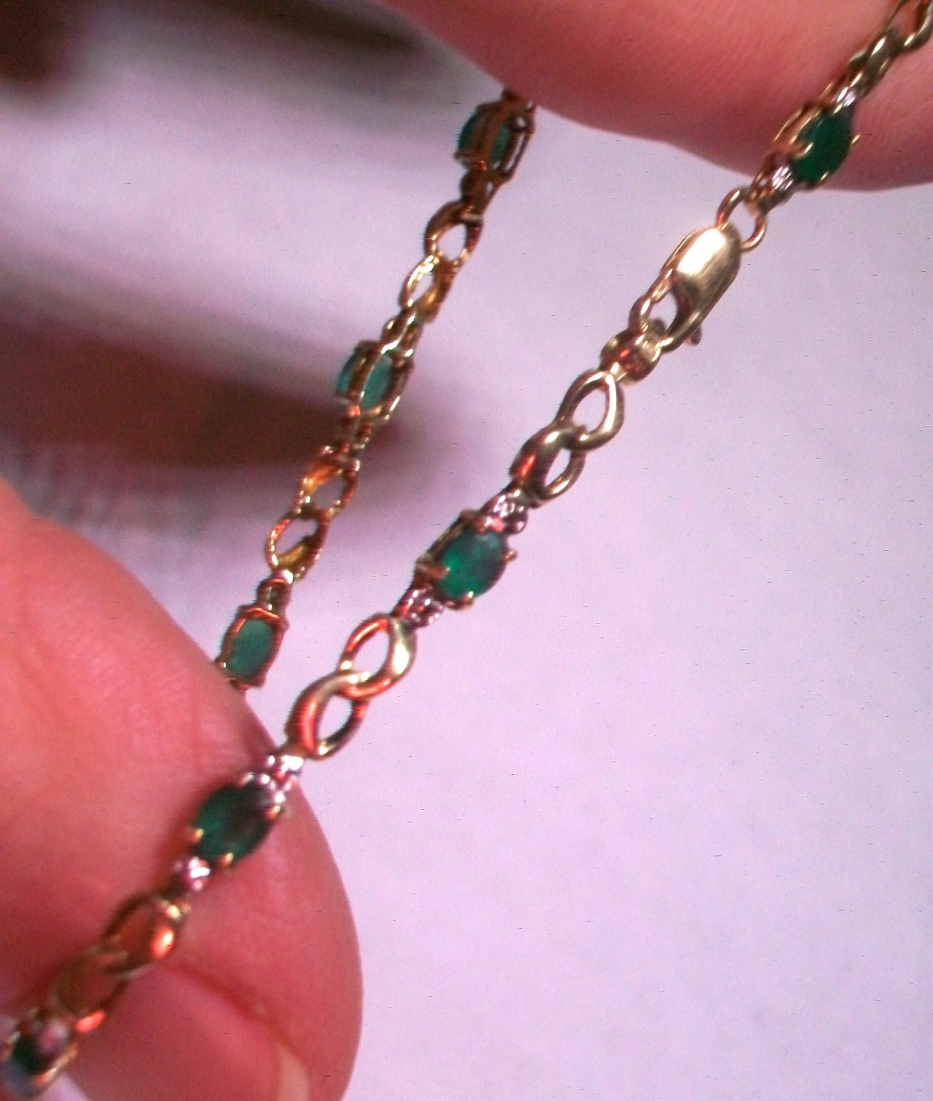Vintage 10K Yellow Gold Oval Green Emeralds (10) Diamond (2) Bracelet 3.2 Grams