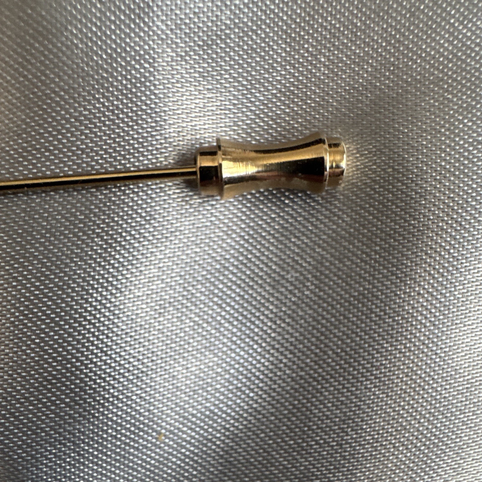 Clear Flower Stick Pin Lapel Hat Pin Gold Tone Metal/Plastic 3 in