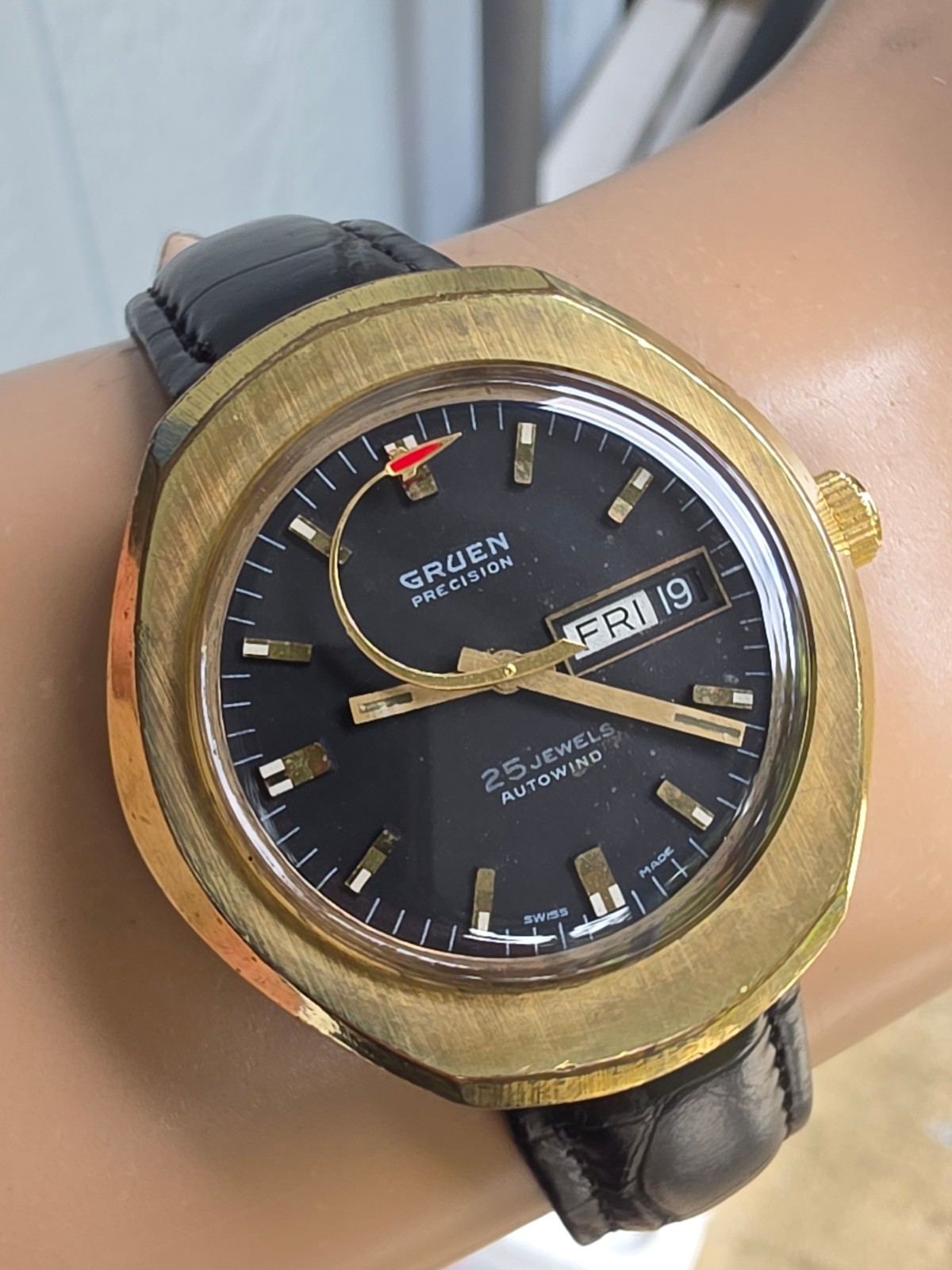 Vintage GRUEN men’s automatic watch 40mm Rocket second hand swiss made 1970s