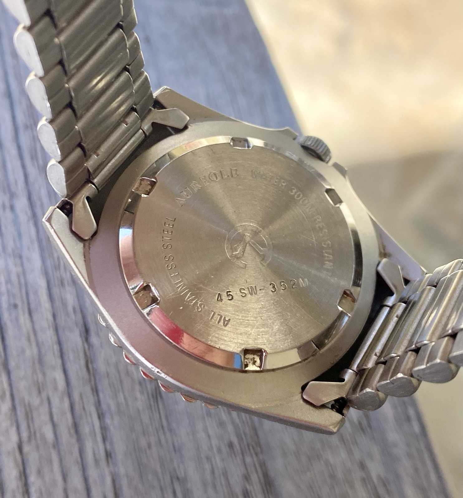Vintage 1990s Aureole Swiss Quartz Diver Watch 36mm Stainless Steel Sandblasted
