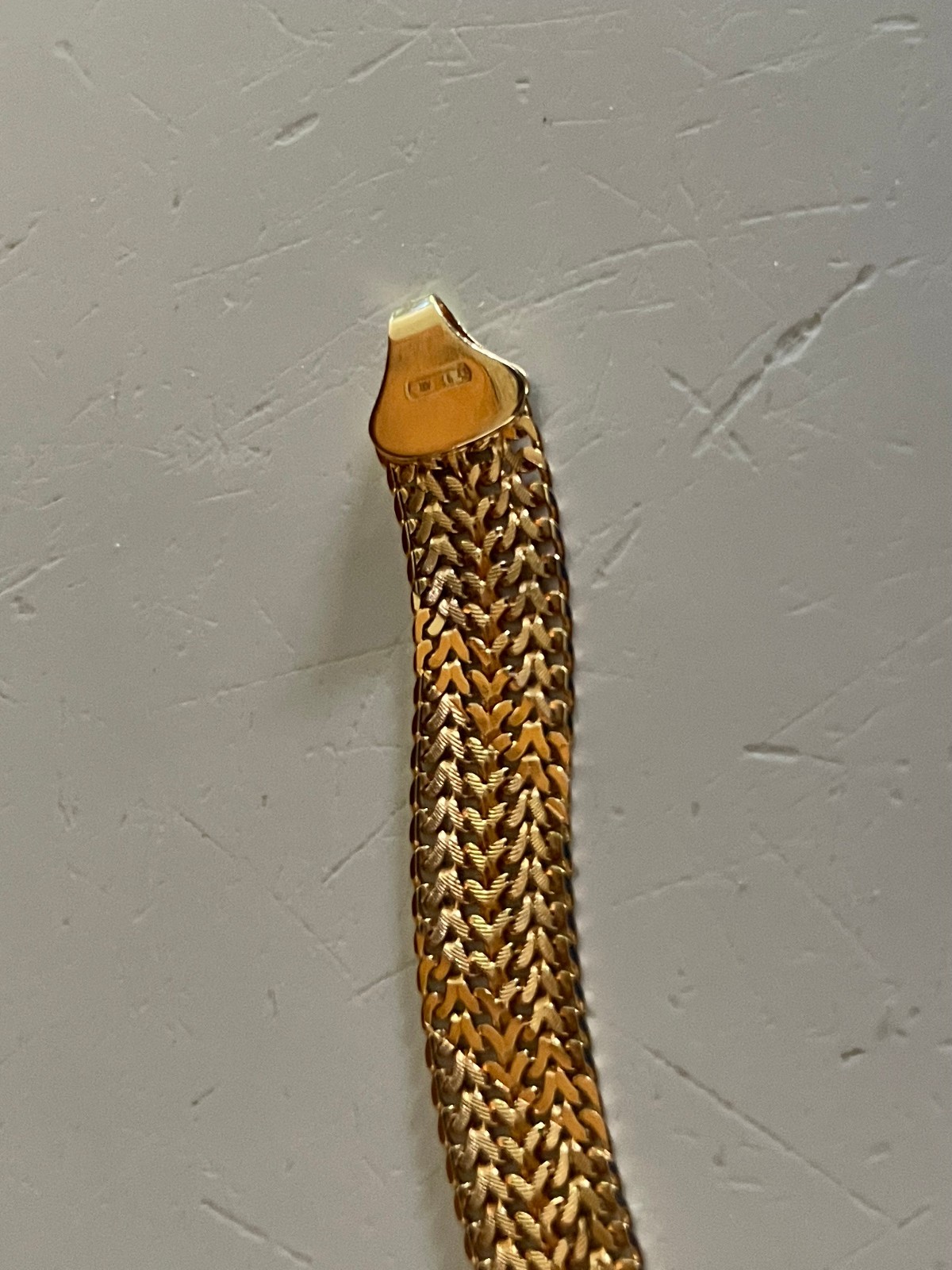 14 KT Yellow Gold Bracelet 6.07 G 7 in. Italy Beautiful