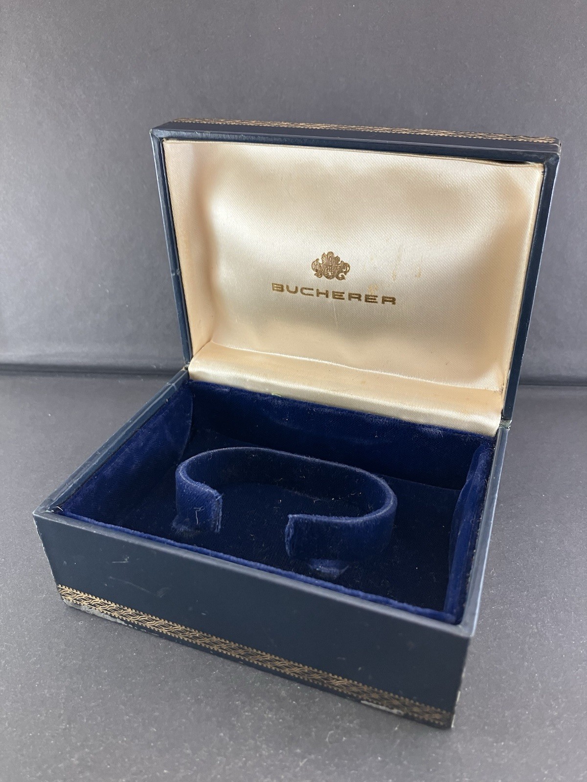 Vintage Bucherer dark blue watch presentation BOX. Swiss made.