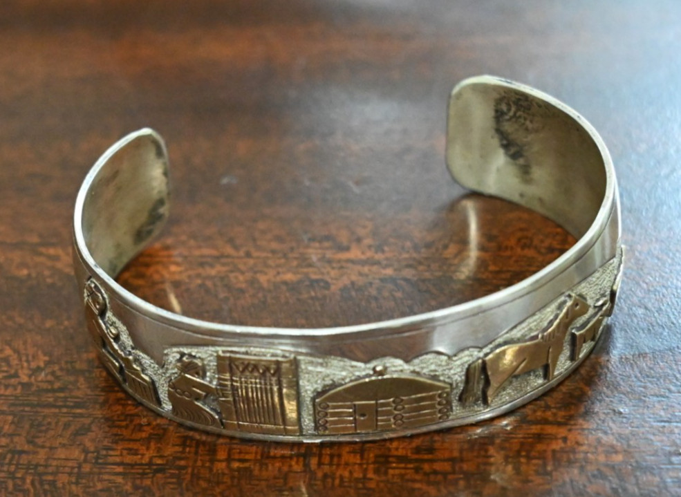 Navajo 12k GF & Silver by Jacob Kahe Storyteller Cuff 6 1/2 to 7″ fit 29 grams