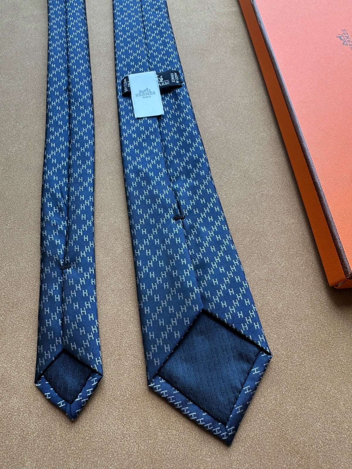 Hermès Paris H en Biais Blue Silk Jacquard Tie Micro H Logo NWT