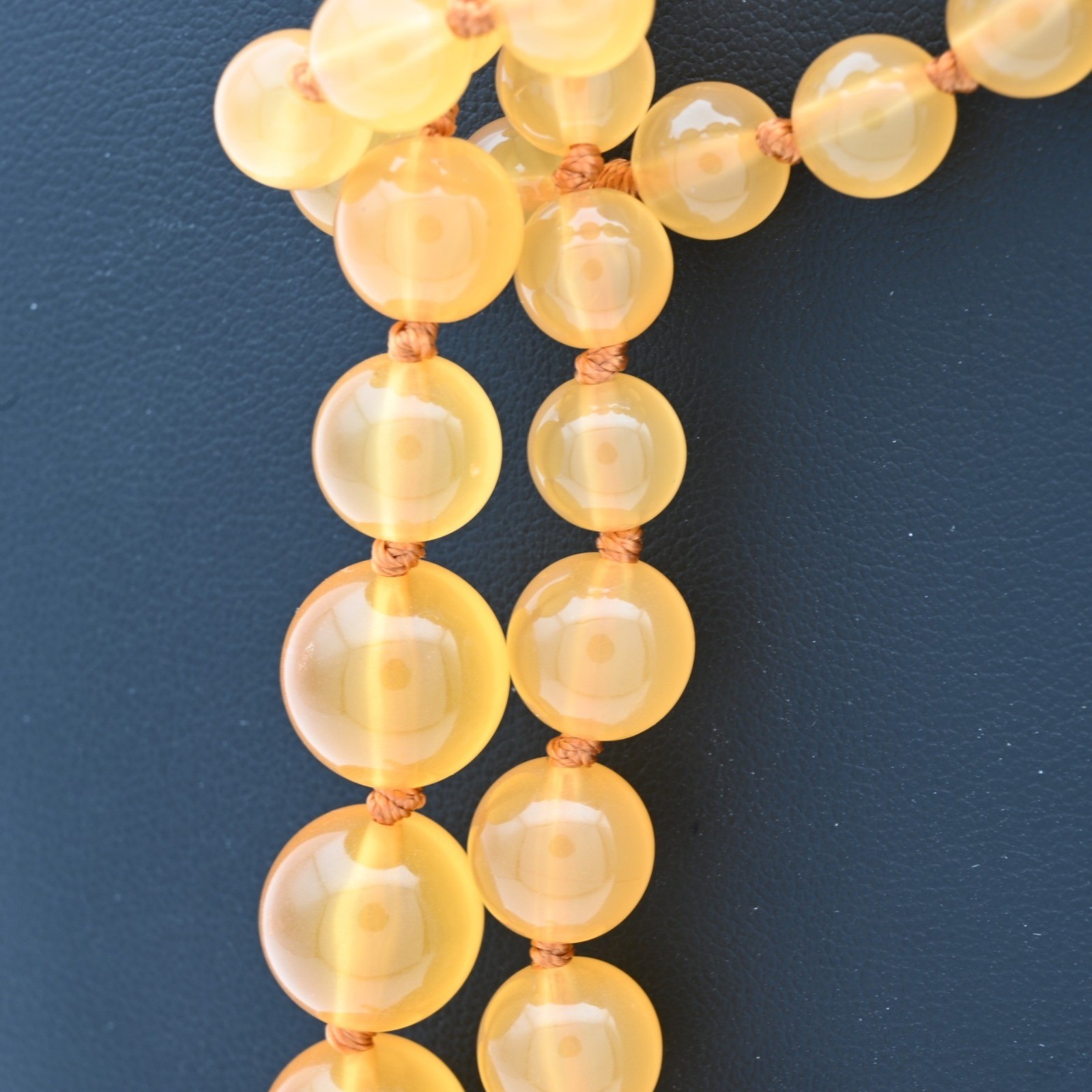 Rare KJL Kenneth Jay Lane Ingenious Lariat Necklace 52″ Amber Bead COA Pouch