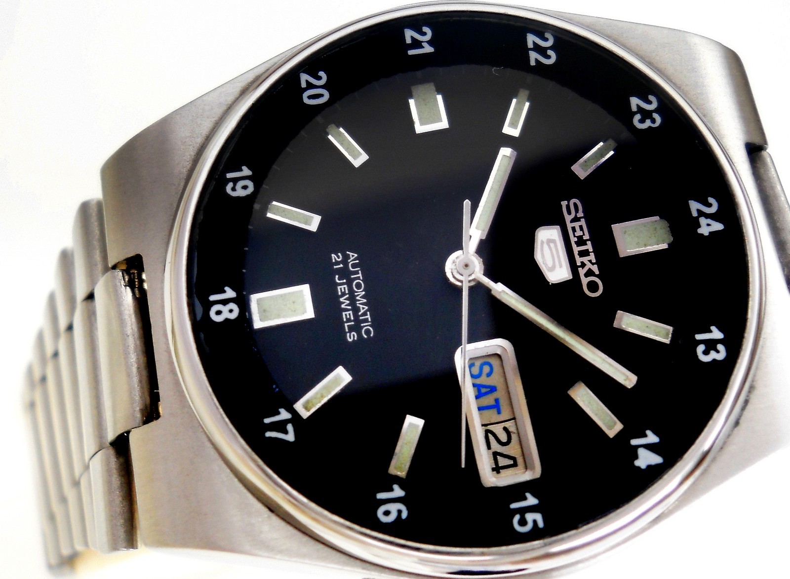 Vintage Seiko 5 Railway Time Automatic Watch Black Military Dial Caliber 7009