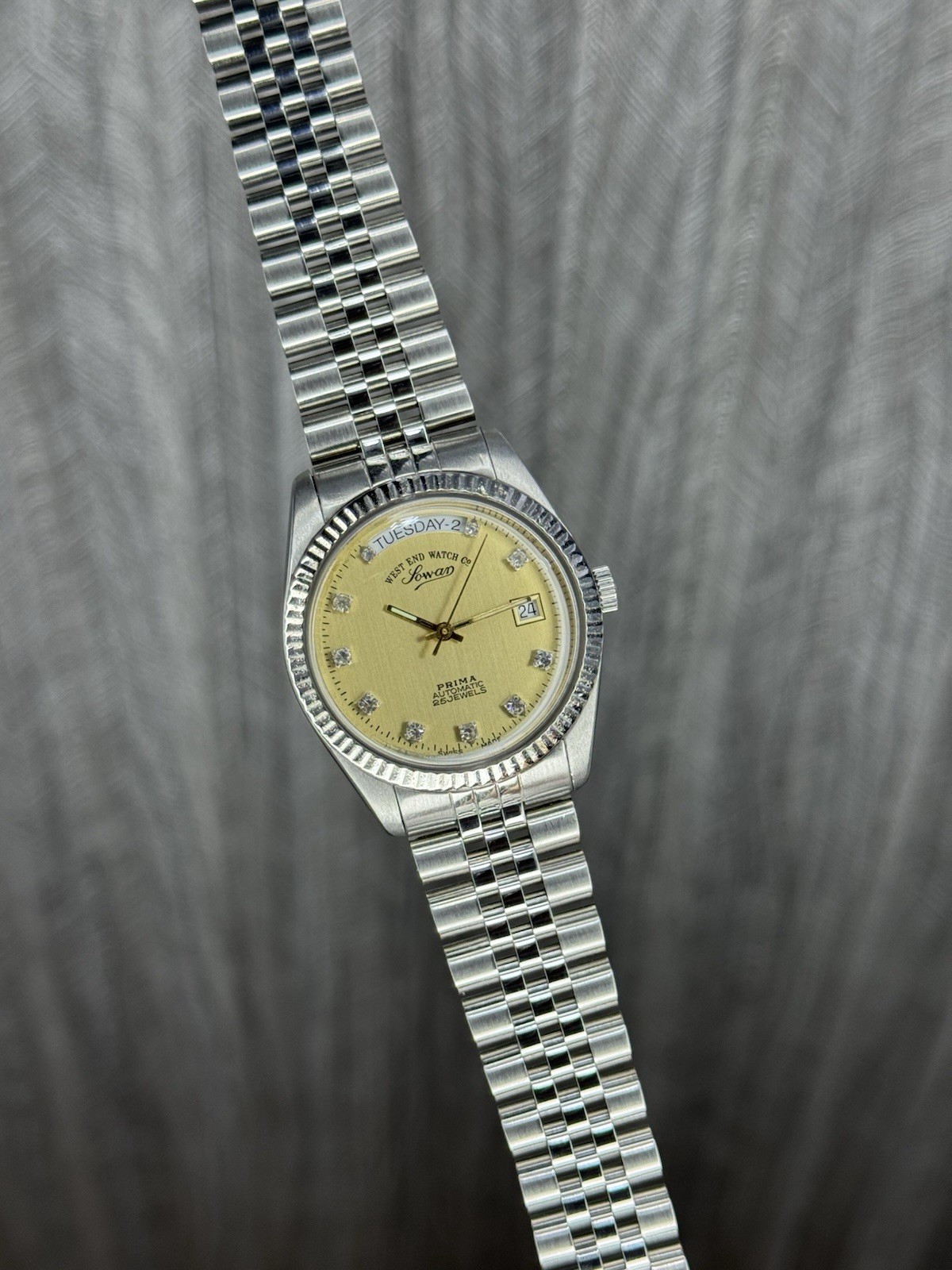 Vintage West End Sowar Prima Automatic 25 Jewels Champagne Dial Men’s Wristwatch