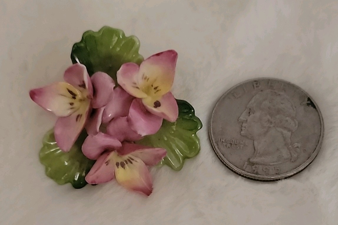 Vtg 70’s Cara China Staffordshire Made in England Porcelain Signed Flower Brooch