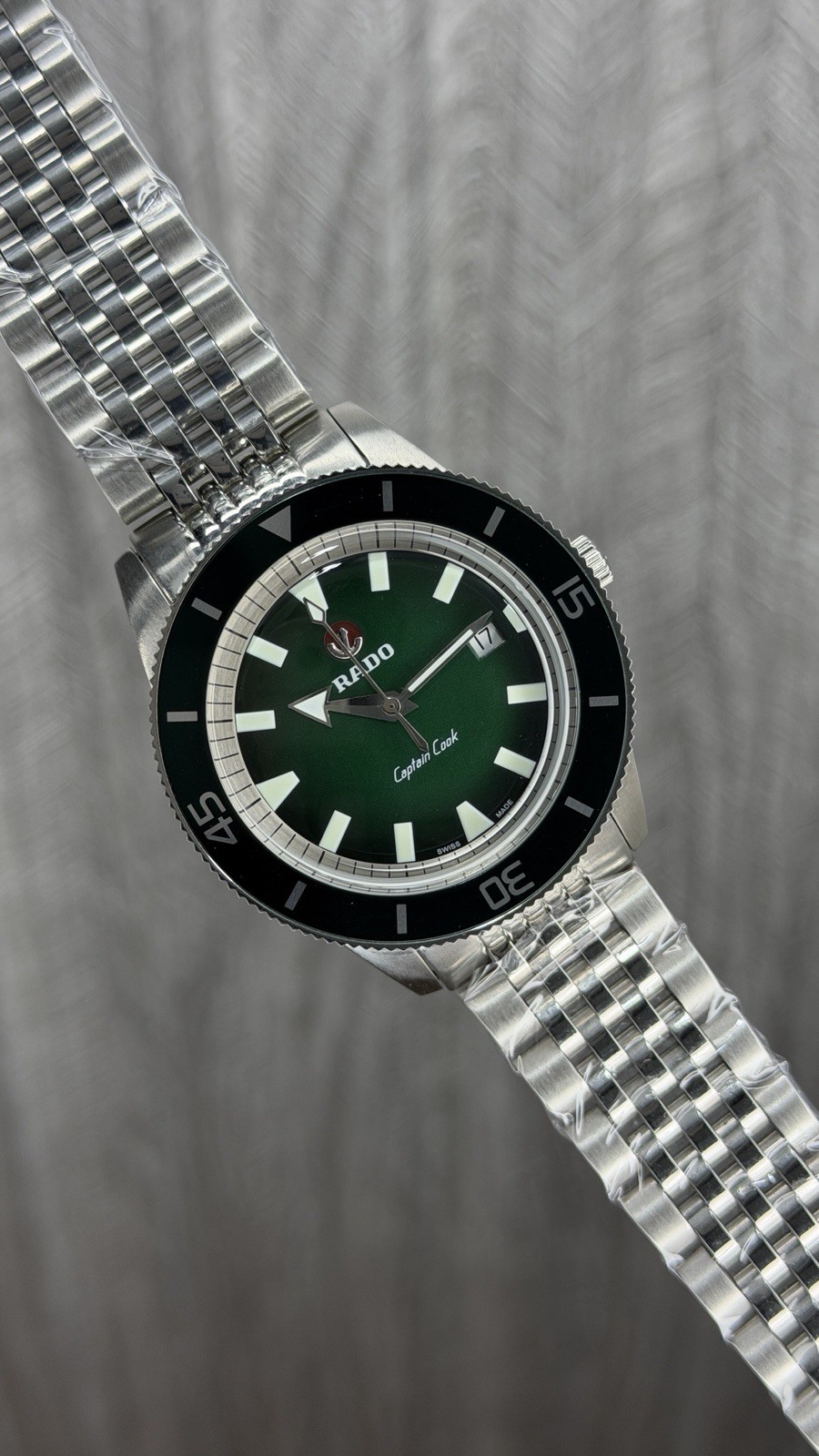 Rado Captain Cook Green Dial Automatic Men’s Watch Stainless Steel Date Swiss