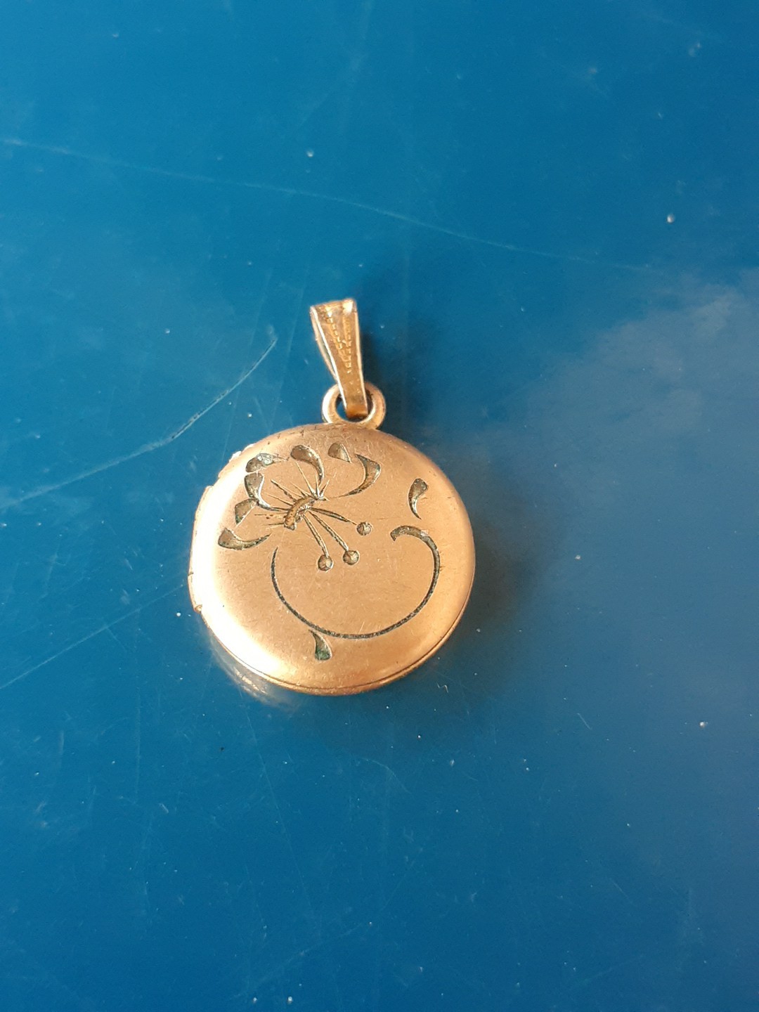 12K Gold Filled 1/20 GF Engraved Small Vintage Photo Locket Tiny W/Intials