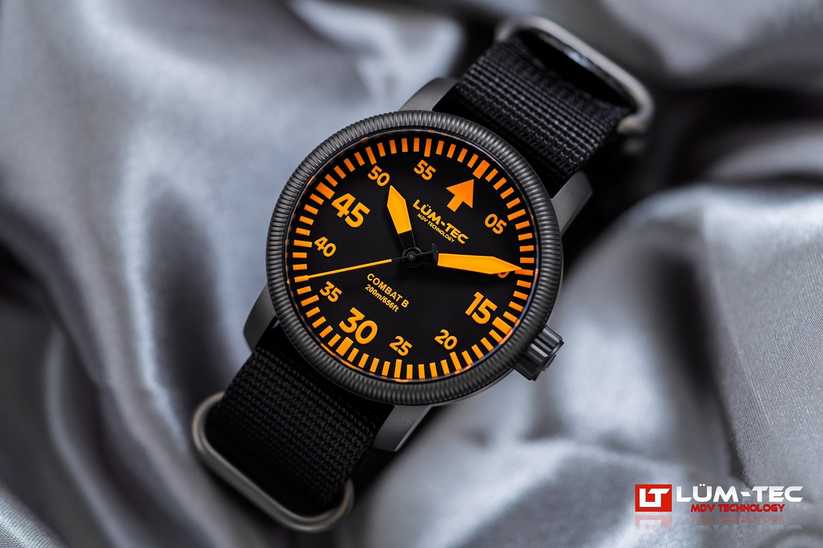 Lum-tec Watch Combat B71, 2 heavy straps, Made in USA 43mm New in Box, 2 yr warr