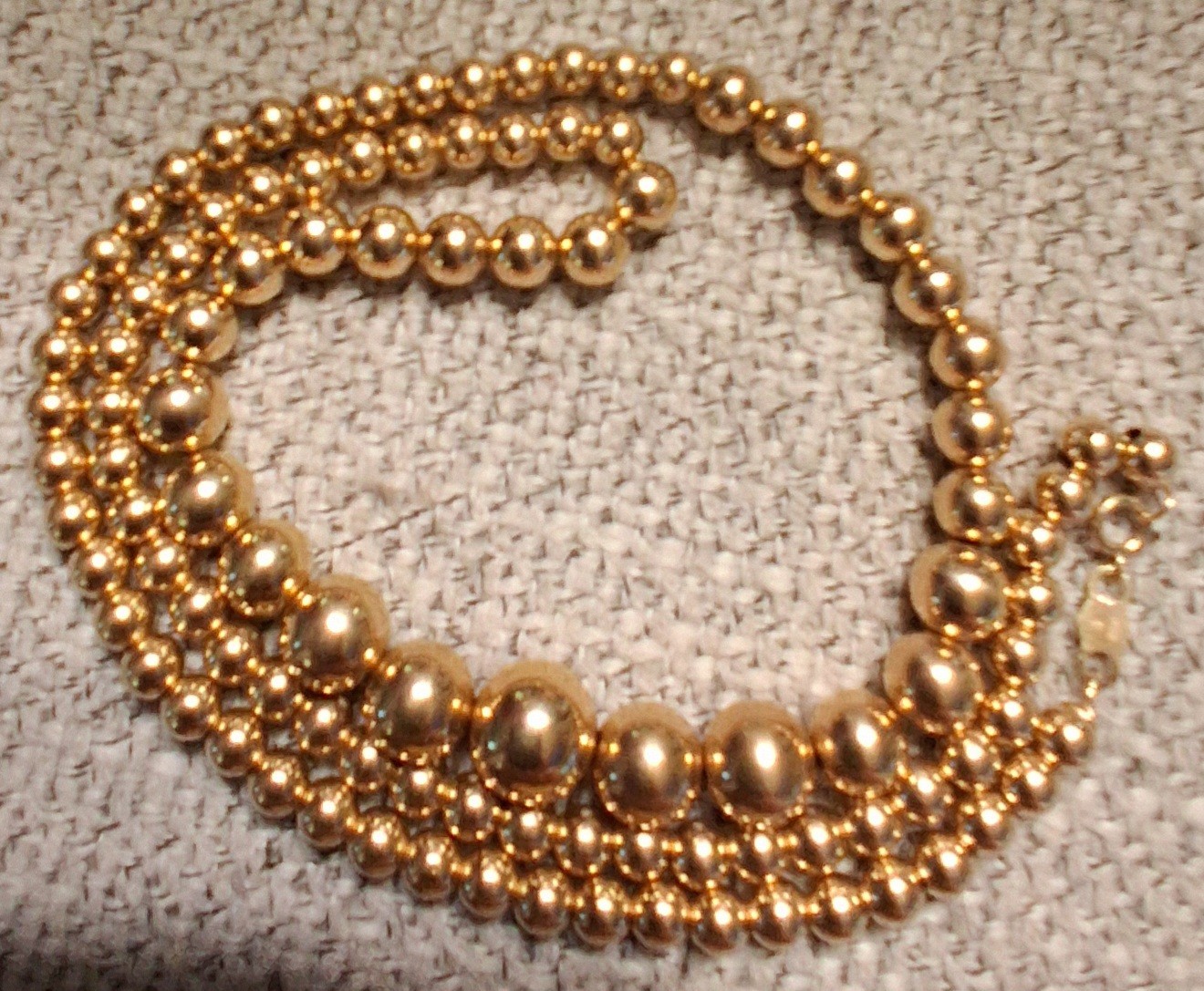10k Gold Ball Beaded Necklace 3.44 Grams MEASURES 17 Inches