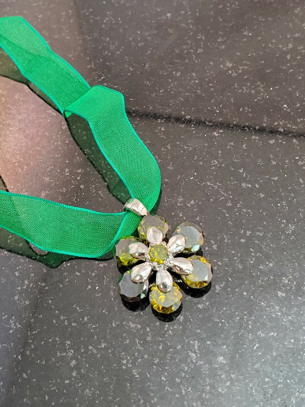 Olive Green Faceted Crystal Flower Pendant Necklace 18kt GF Stamped