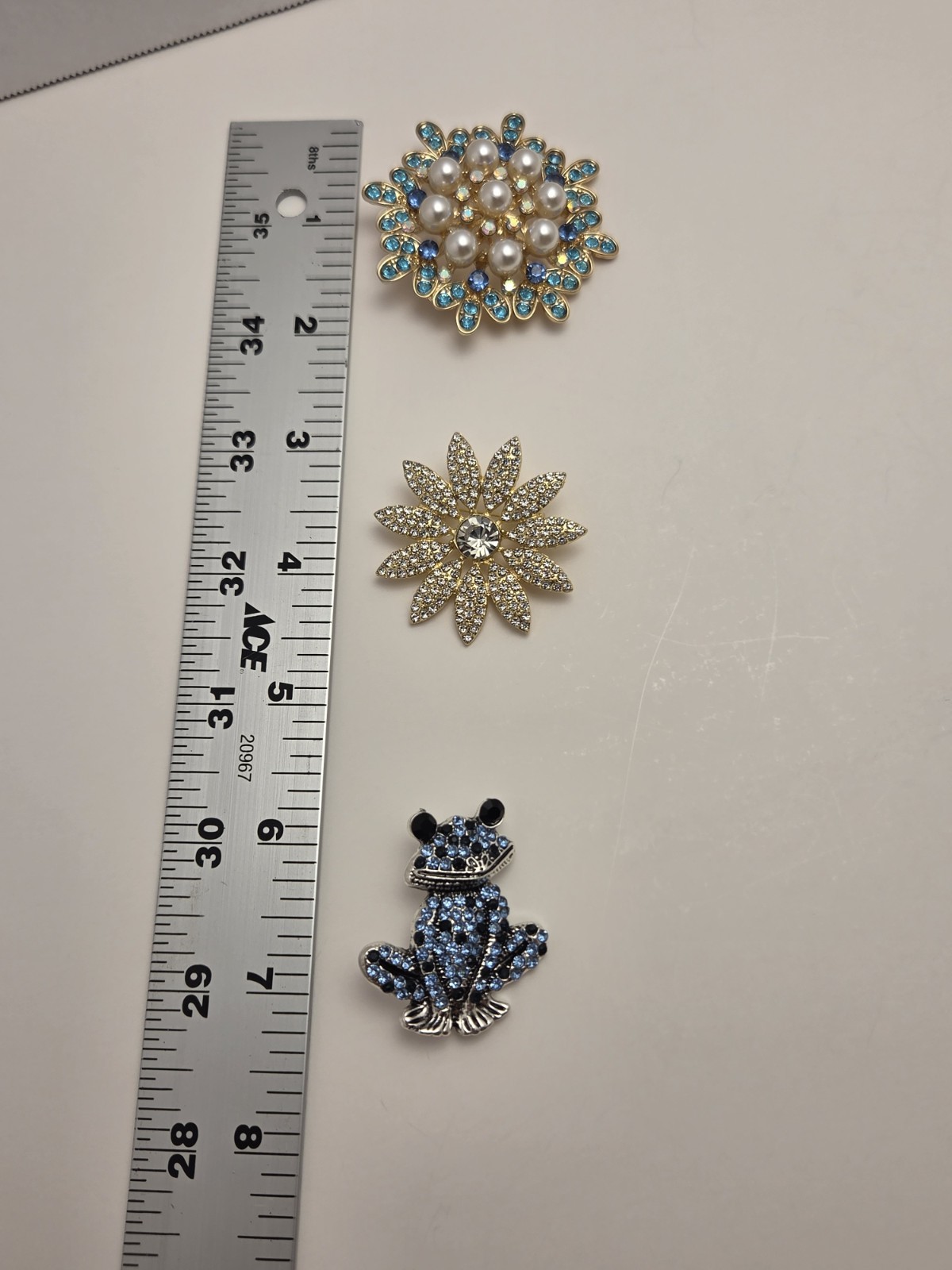 Lot of 3 Brooch Pins Frog & Flower Gold Tone Blue Rhinestone Imitation Pearl