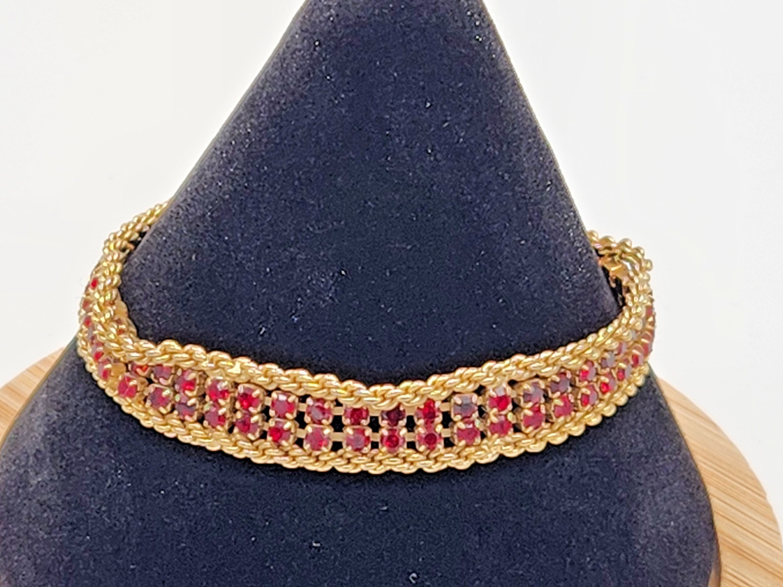 Vintage Gold Tone Red Rhinestone Wide Gate Link Bracelet 7.25″