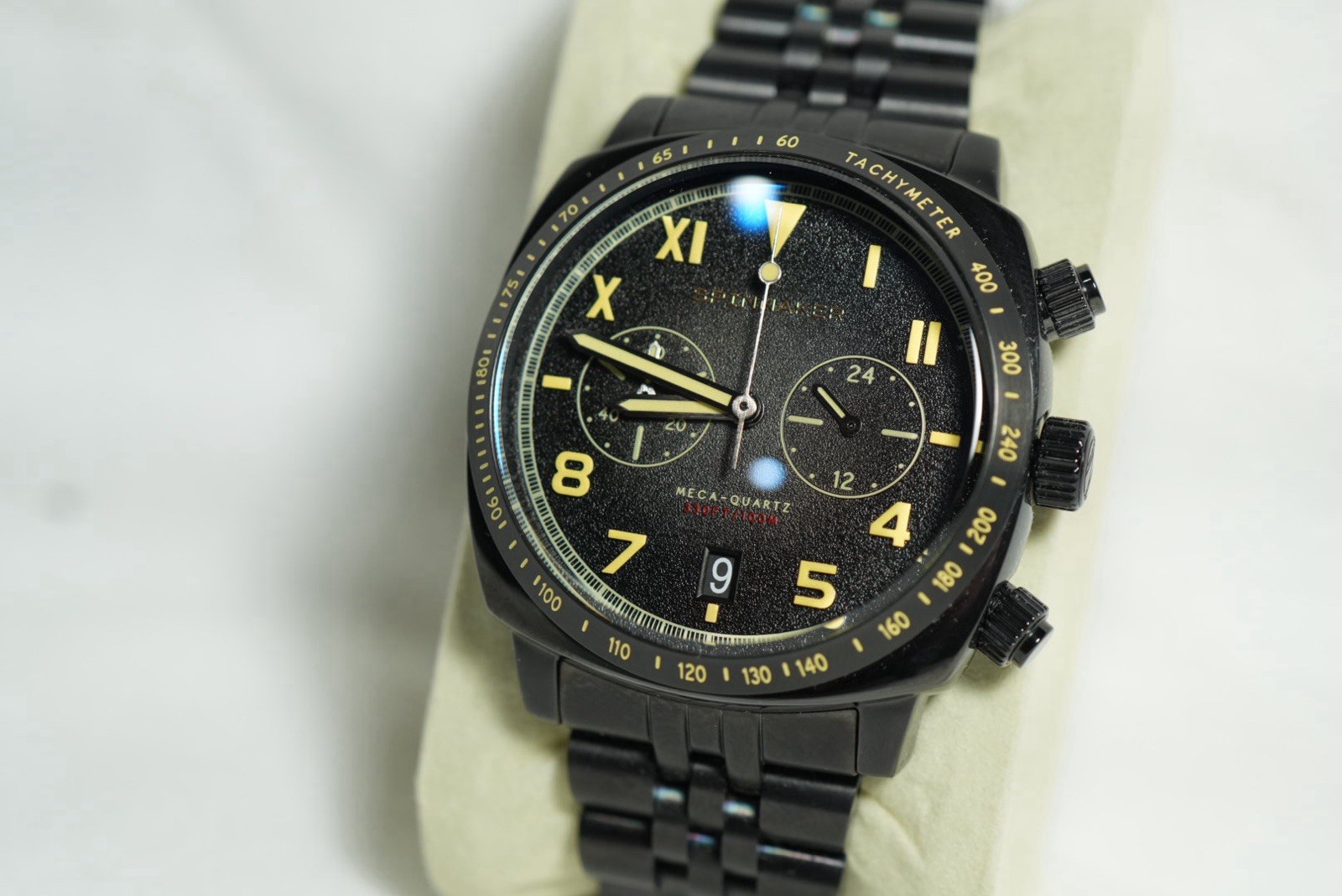 Spinnaker Mecha-Quartz Quartz Chronograph 40-43.9mm Black Dial SS 100m