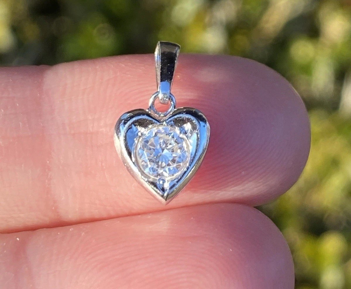 Platinum 0.36CT 100% Natural Round Diamond Heart Shaped Pendant