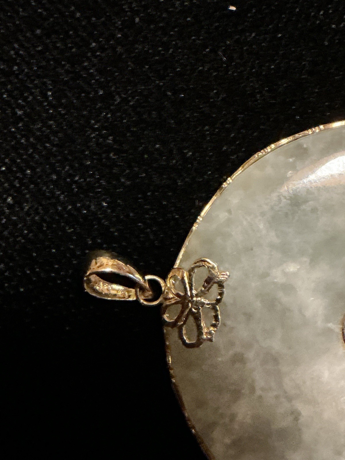 Jade Pendant 14kt Gold 11.7g