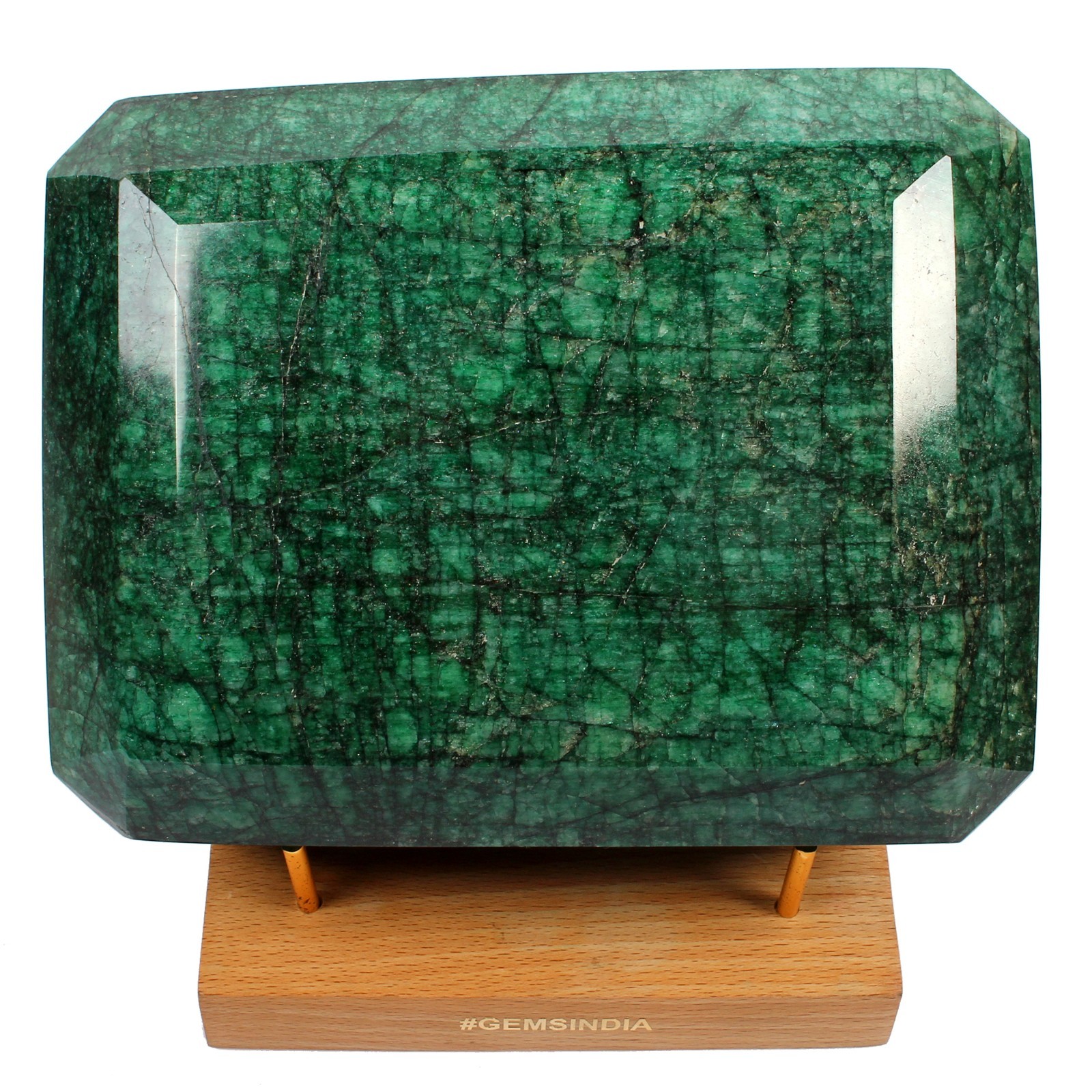 Huge 4.5Kg Natural Brazilian Green Emerald Earth Mined Museum Size Huge Gemstone