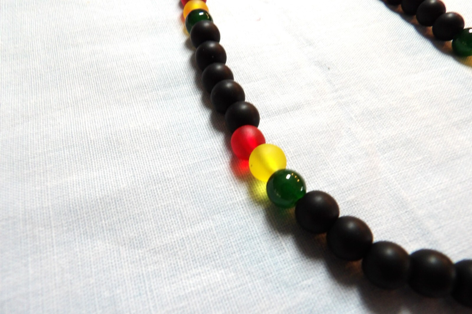 Rasta Black Green Yellow Red Color GLASS Beads Reggae Necklace 20″ Stretch Cord