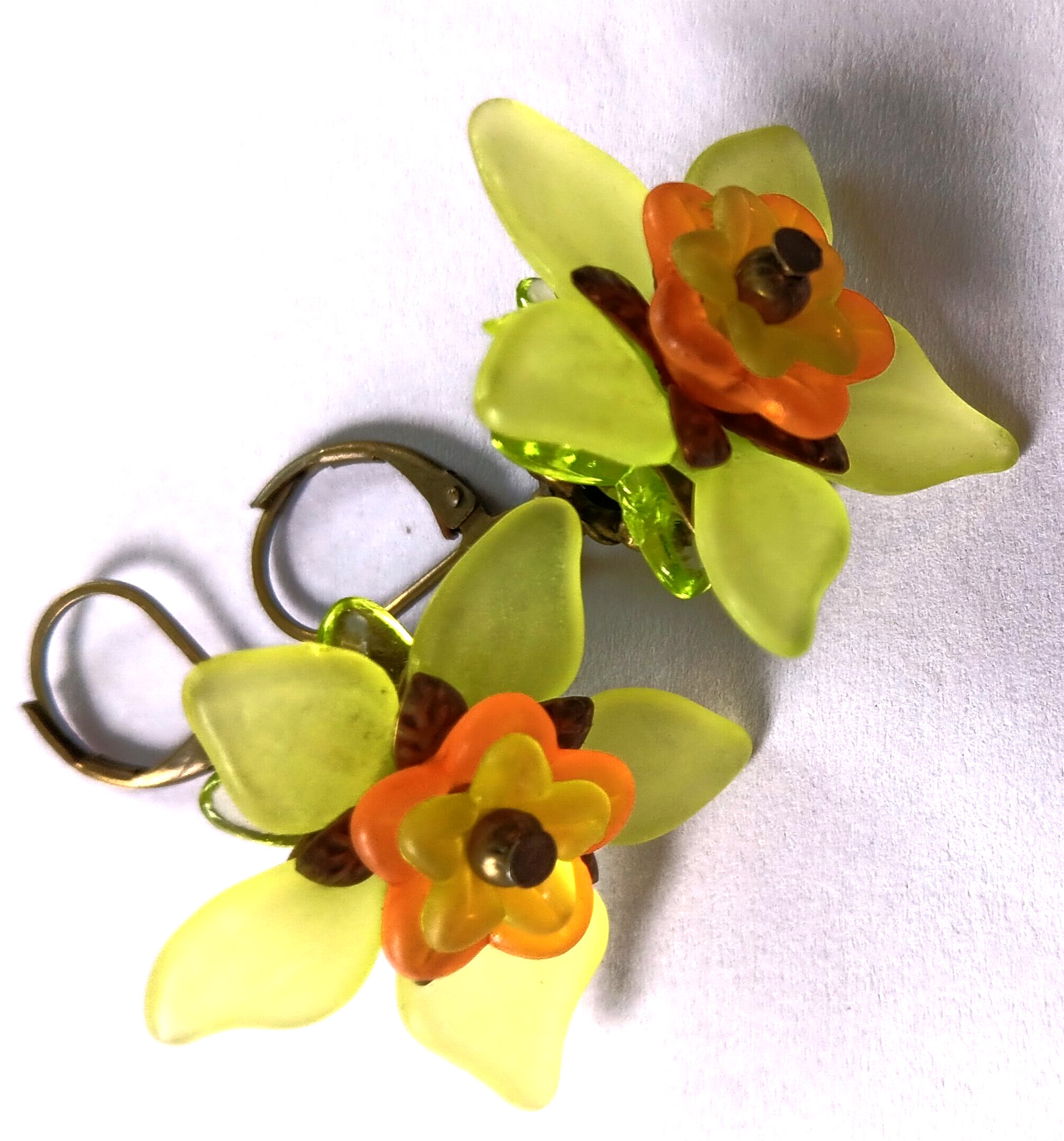 LIME & ORANGE TIGER LILY Acrylic FLOWER Bronze earring LEVERBACK XX