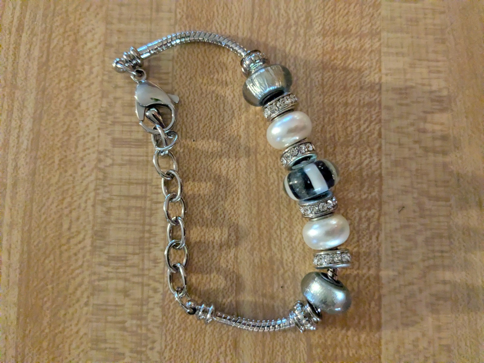 Bella Perlina NIB Blue/White Beads Pearl And Diamond Crystals Charm Bracelet