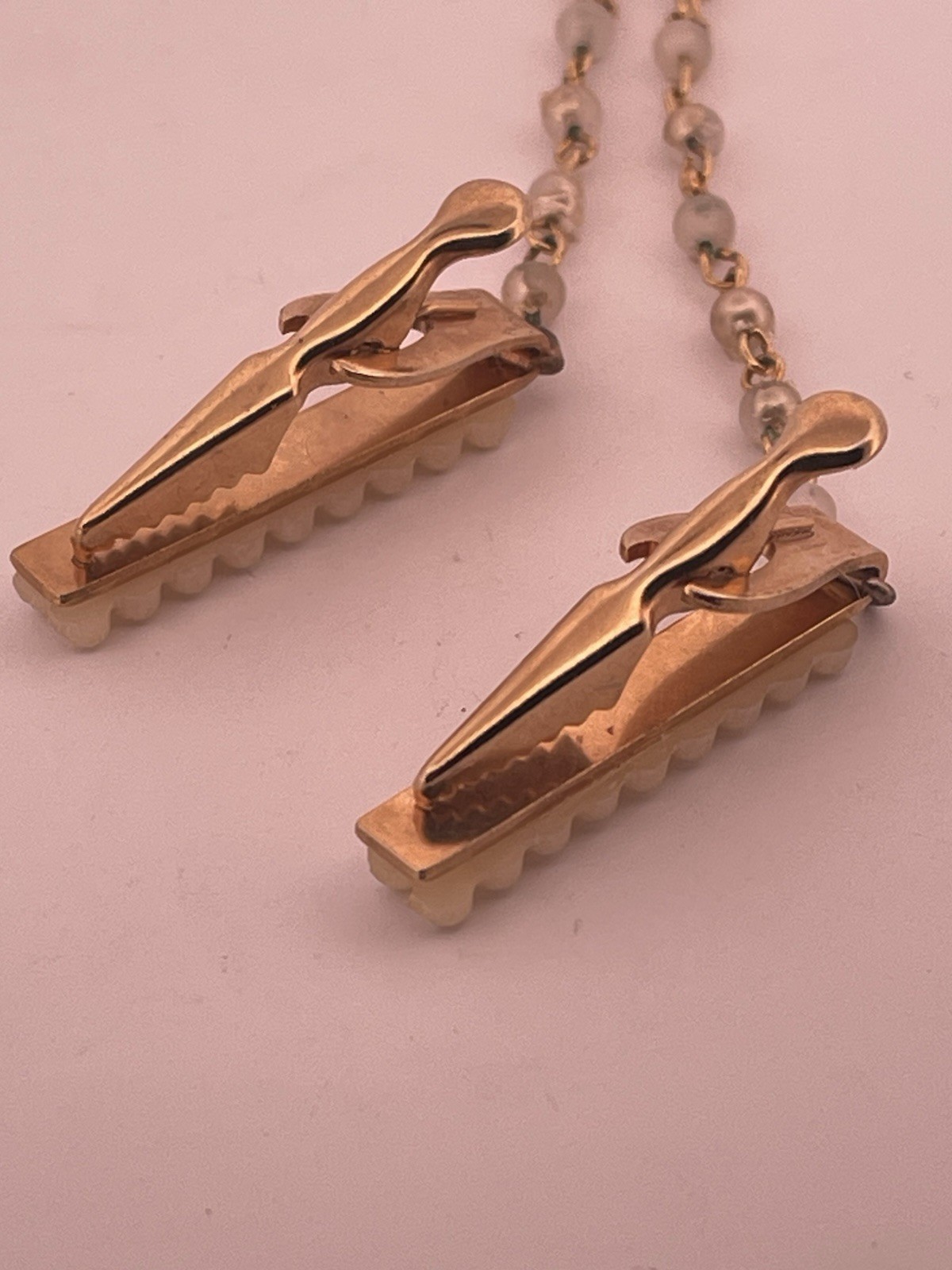 Vintage Gold Tone Double Dress Clip w/ Chain, White Imitation Pearl Panels