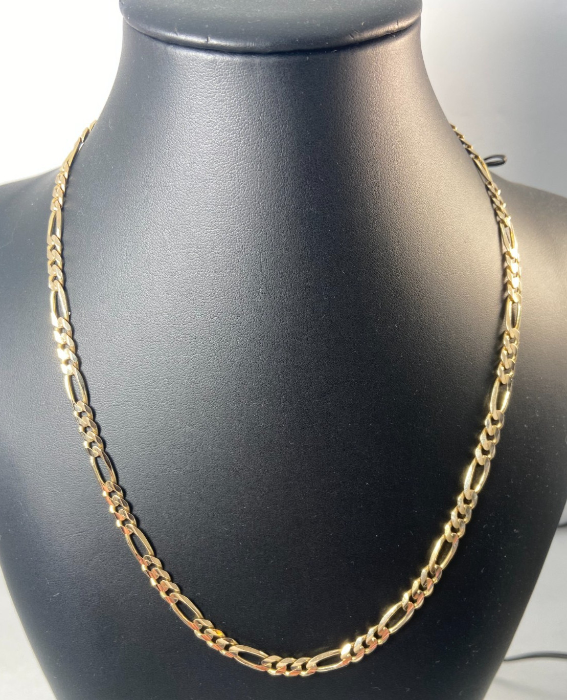Gold Figaro Chain Solid 10K | 20 inch | 5.60mm | 22.20 Grams
