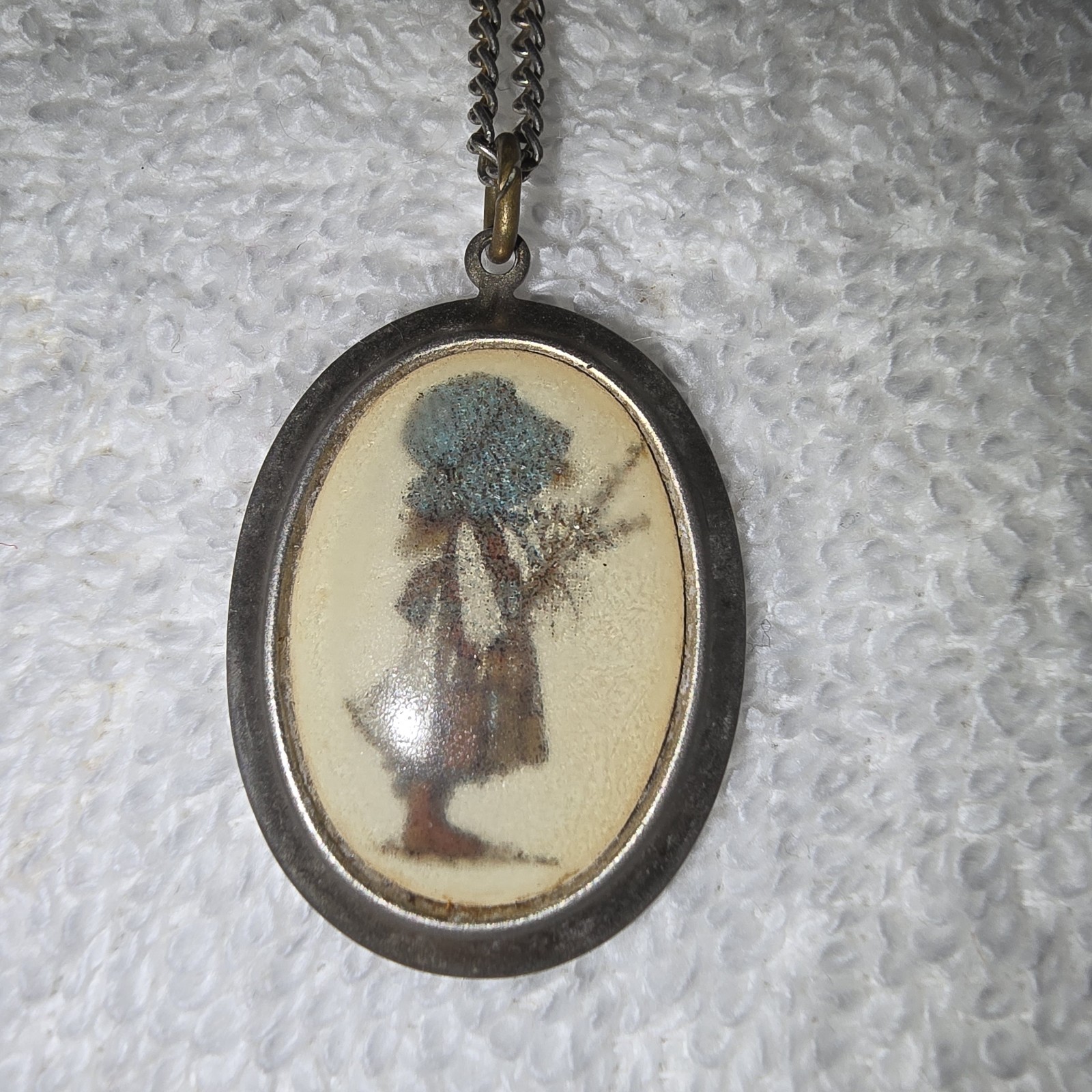 Vtg Holly Hobbie American Greetings 9 in Long Necklace Pendant – Collectible