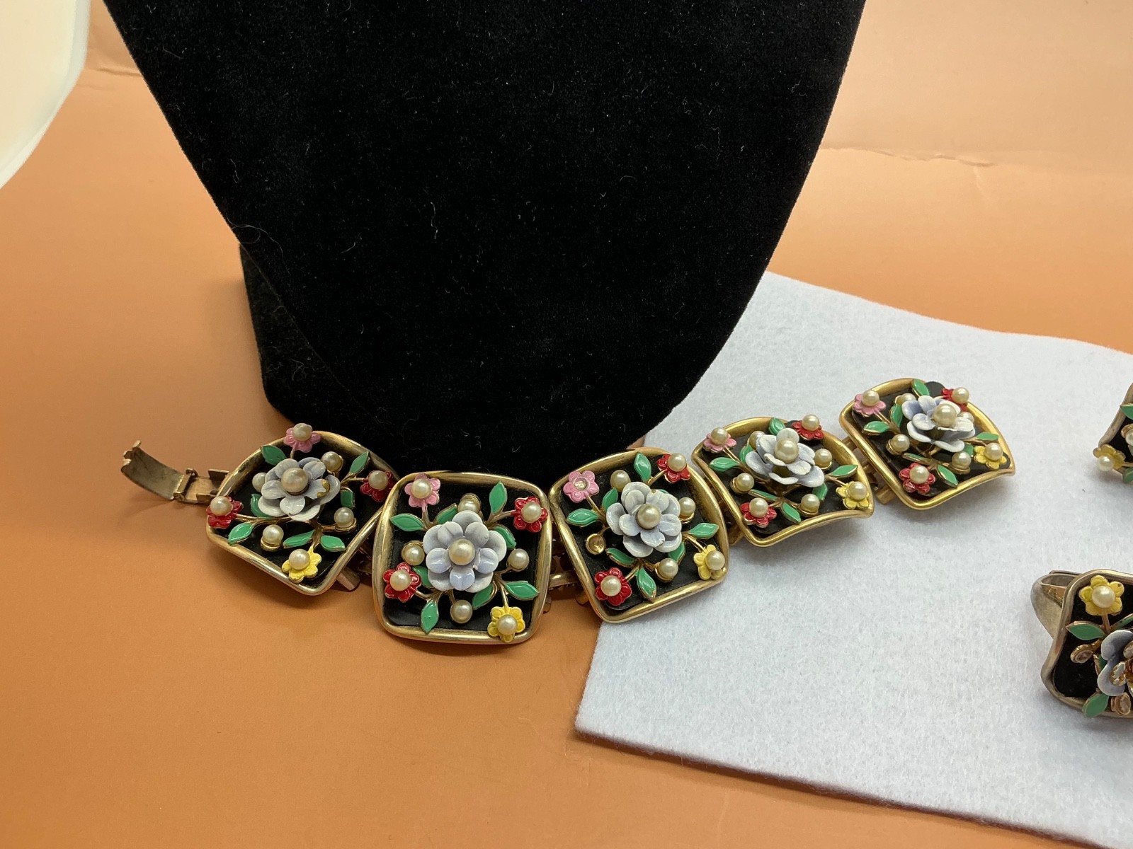 RETRO 4 Piece SET! Vintage ALICE Mulit Color Bracelet Earrings Necklace Ring!!