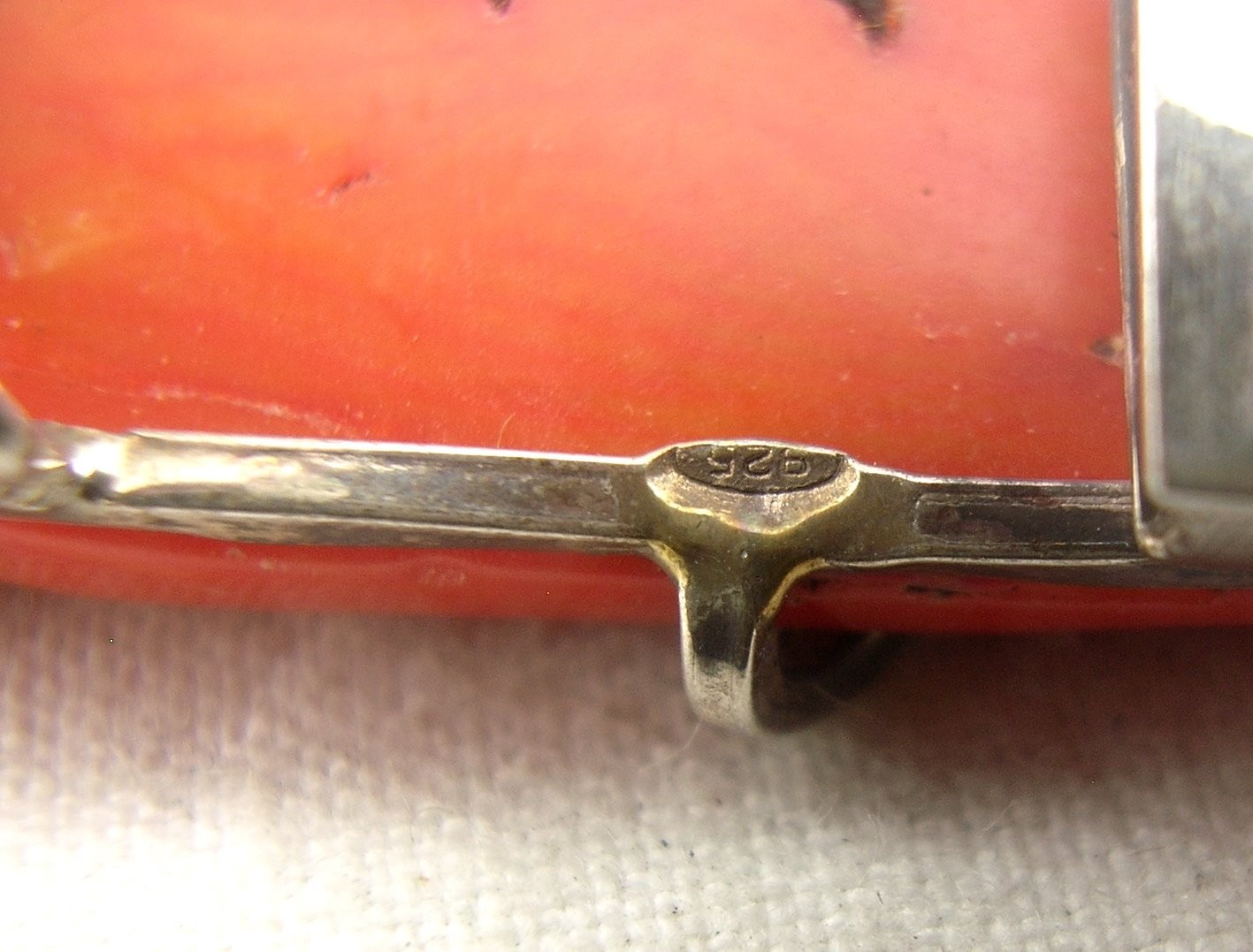 VINTAGE 925 SILVER CORAL AND TURTLE ENGRAVED NECKLACE CLASP