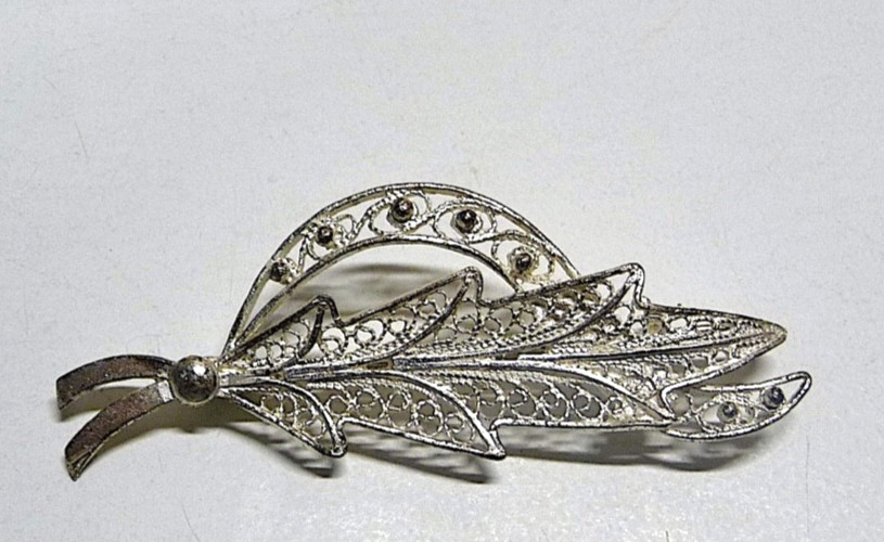 Love Brooches? 5 Vintage Brooches-3 Bar Brooches, 1 Large & 1 Mixed Period Style