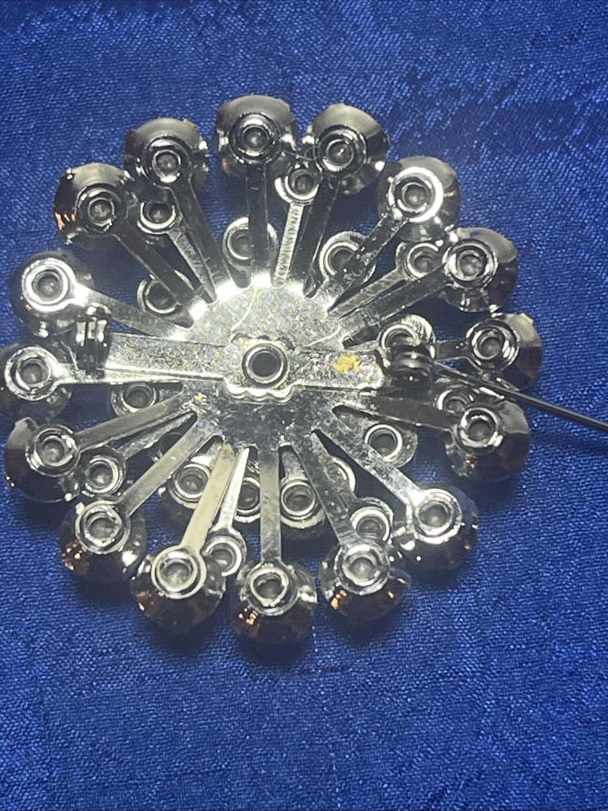 Vintage Rhinestone Brooch Prong Set Layered Silver Tone 1 5/8 Hi End