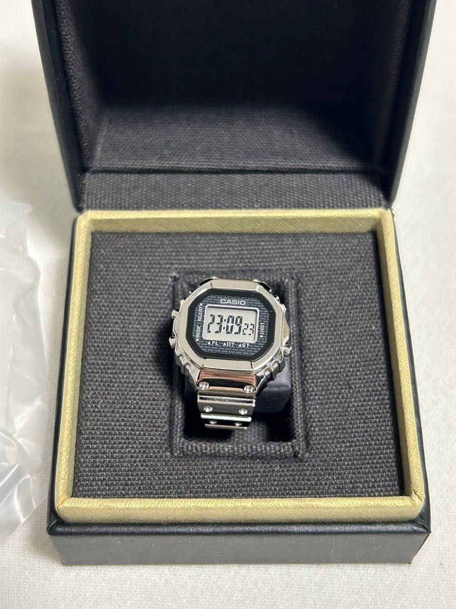CASIO RING WATCH Casio Ring Watch CRW 001 1JR