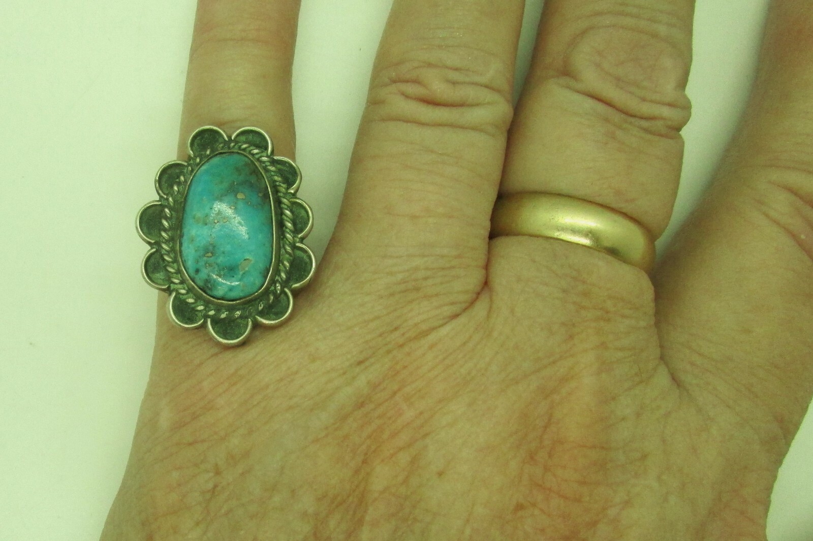 VINTAGE SOUTHWEST N A TURQUOISE RING SIZE 6.5 STERLING