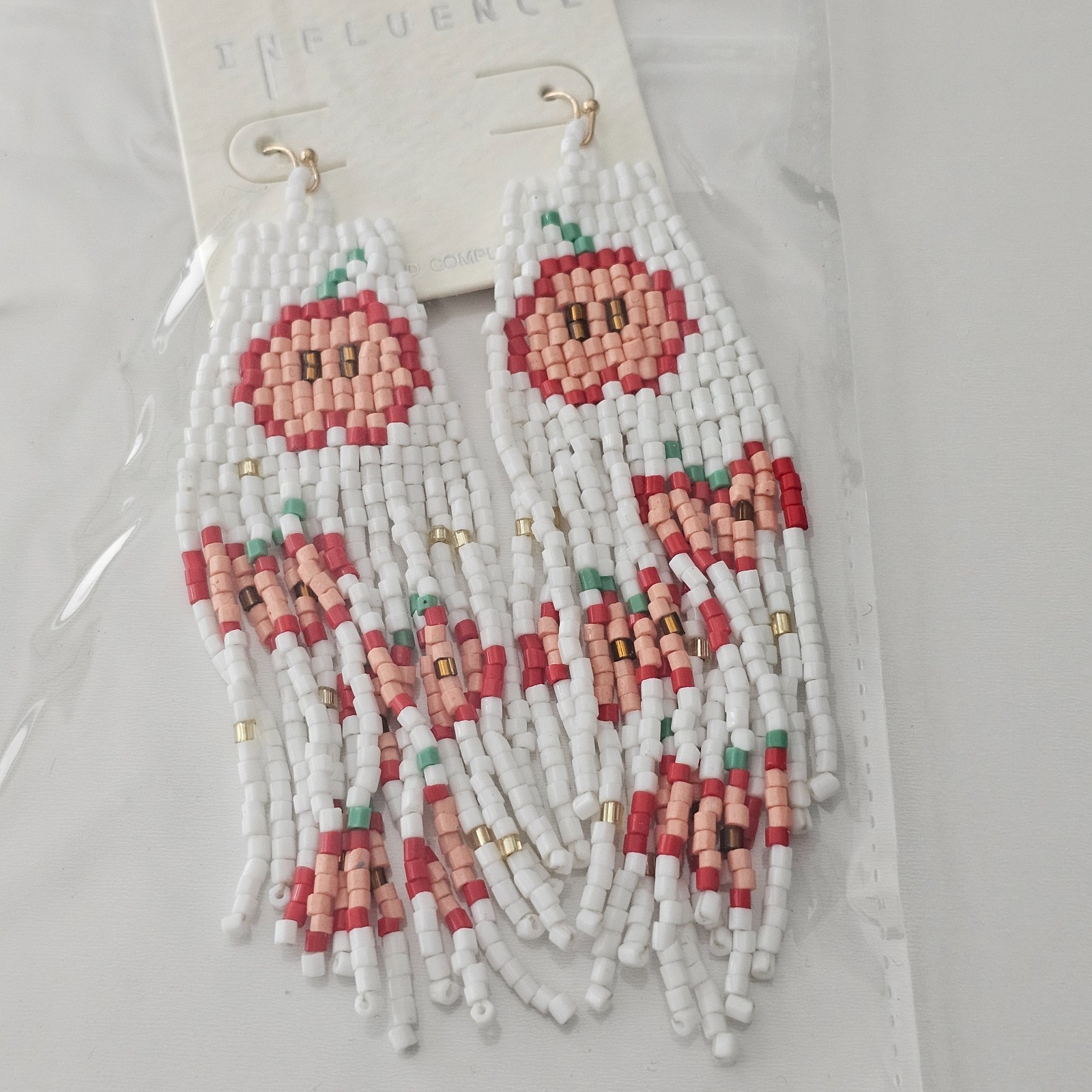 Boho Chic White Apple Fruit Dangle Drop Fringe Bead Earrings Beaded 4″ NEW