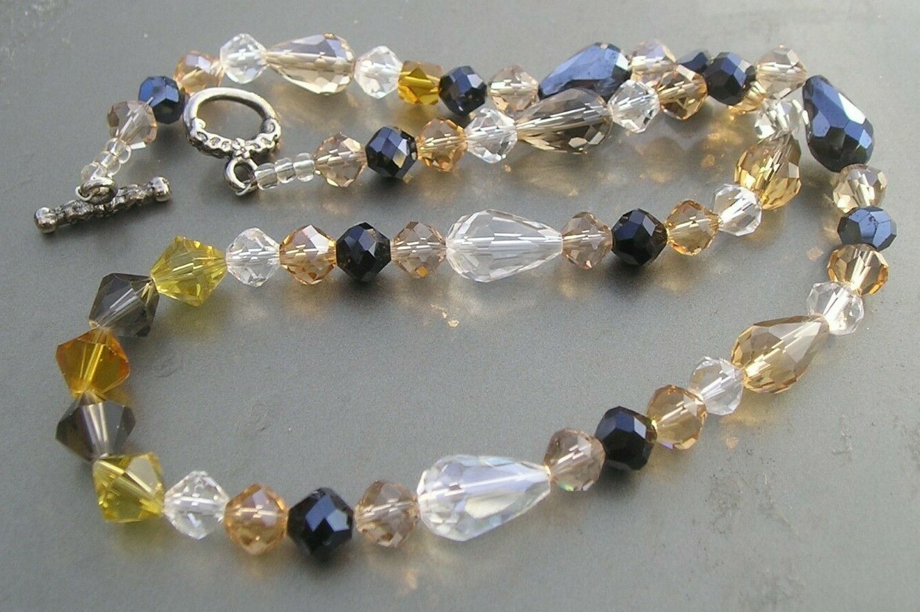 Lovely Multi Crystal Black Clear Gray Yellow Toggle Necklace