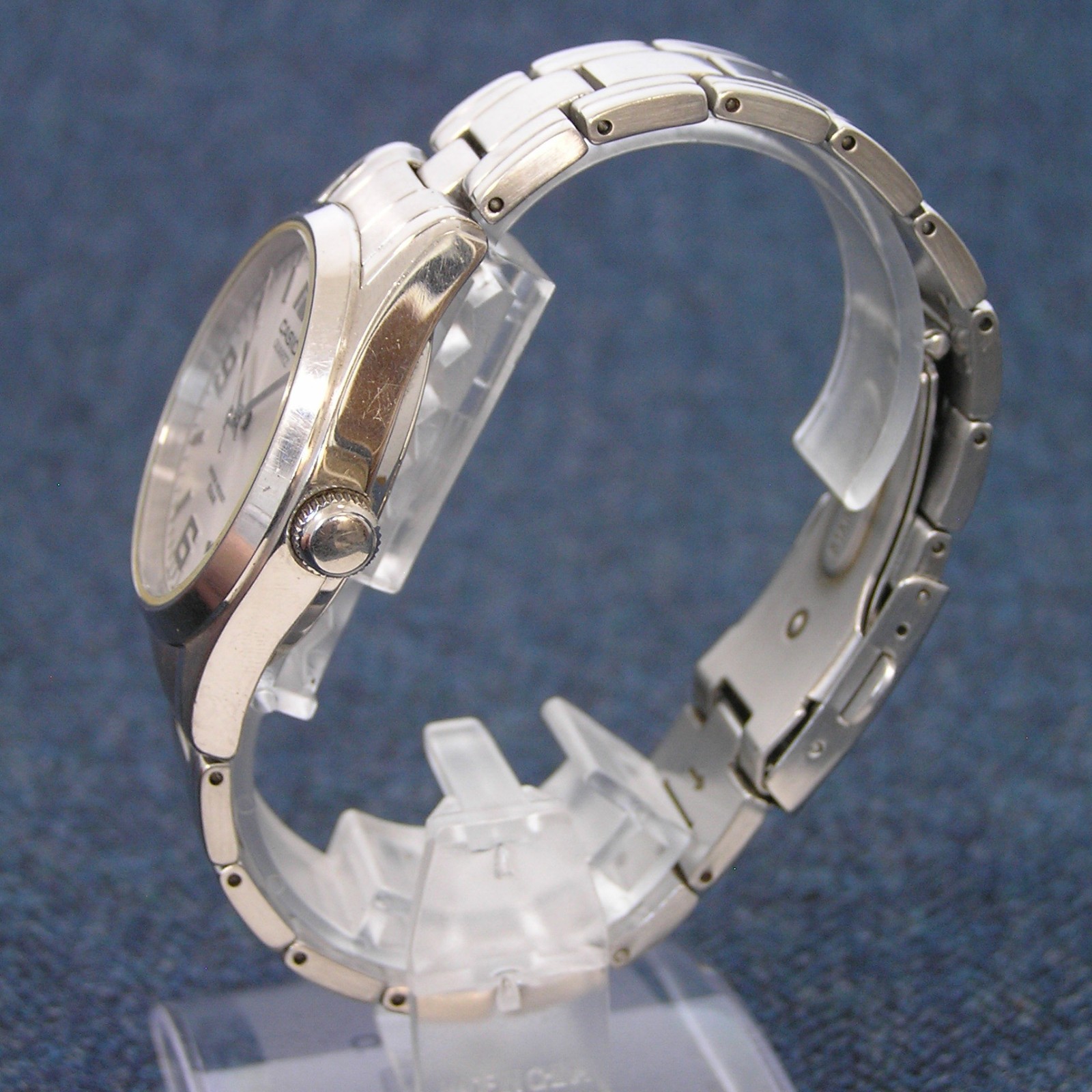 [Japan Exclusive] CASIO MTP-1181 Explorer Sport Watch Rare Japan Imported Silver