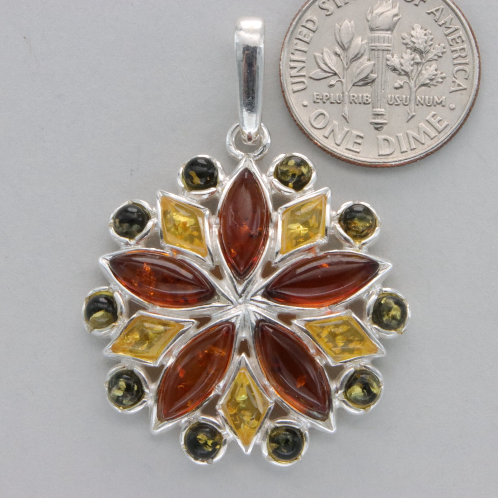 Natural Multi-Color BALTIC AMBER Round Star Pendant 925 STERLING SILVER #1408