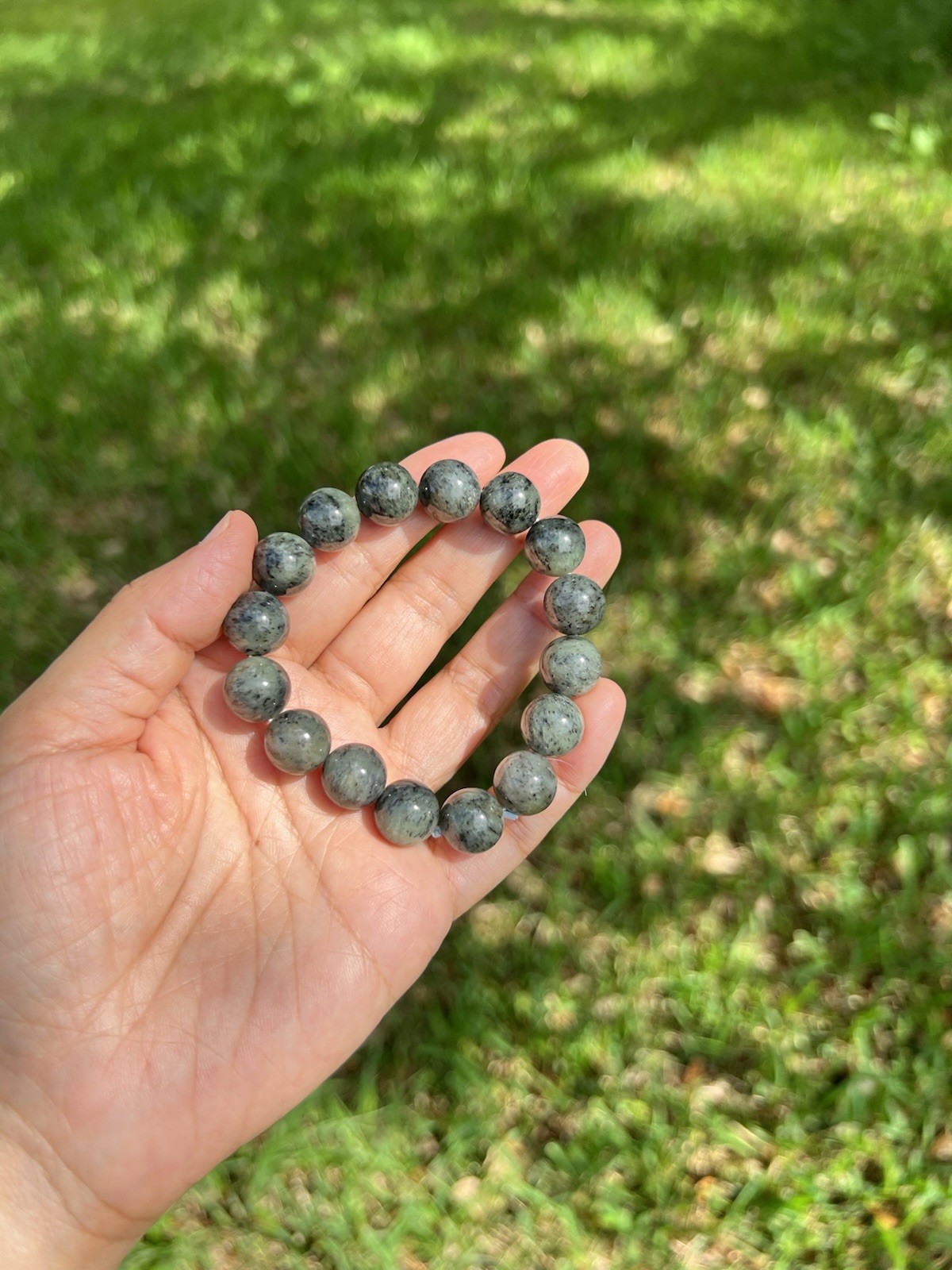 Genuine Qinghua Sesame Nephrite Jade 11.8mm Bead Bracelet H59 1